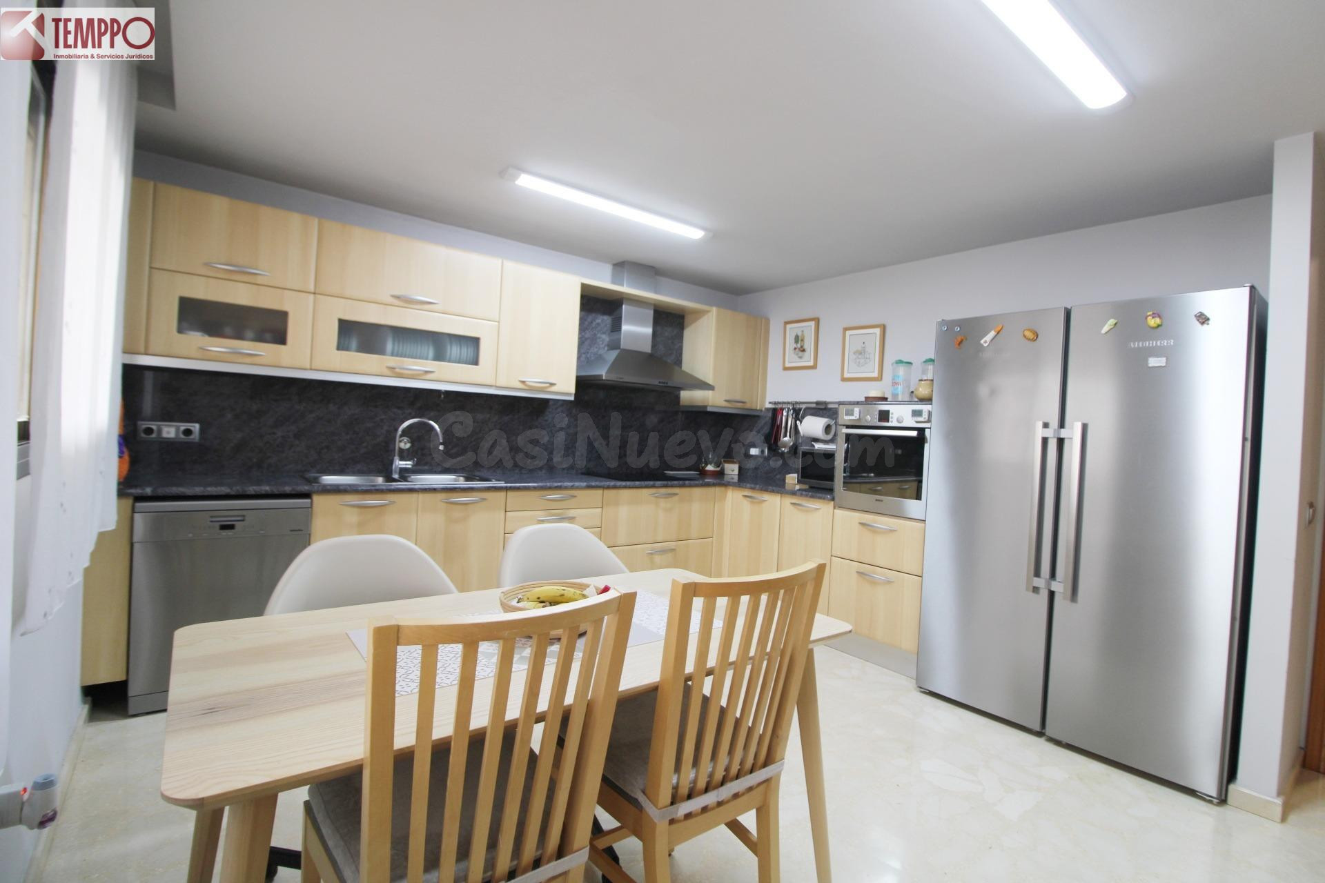 Espectacular piso de 160 m2 útiles con una terraza de 50 m2 en el centro de El Vendrell