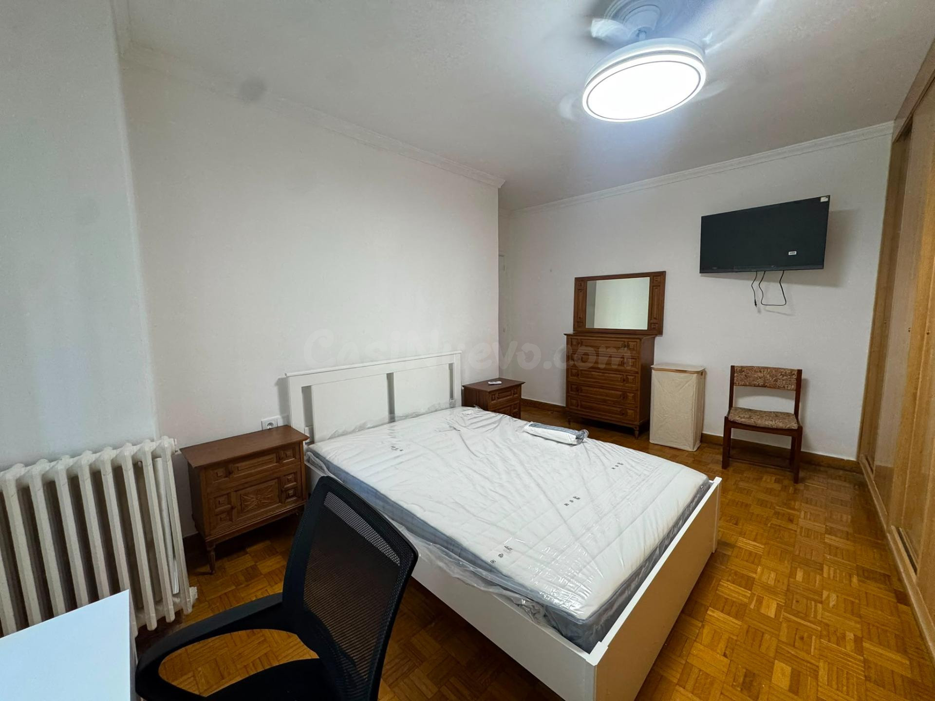 Amplias habitaciones en Alquiler en Piso en la Zona de La Plaza Maior - ¡¡¡IDEAL ESTUDIANTES 4 habitaciones DISPONIBLES!!! -
