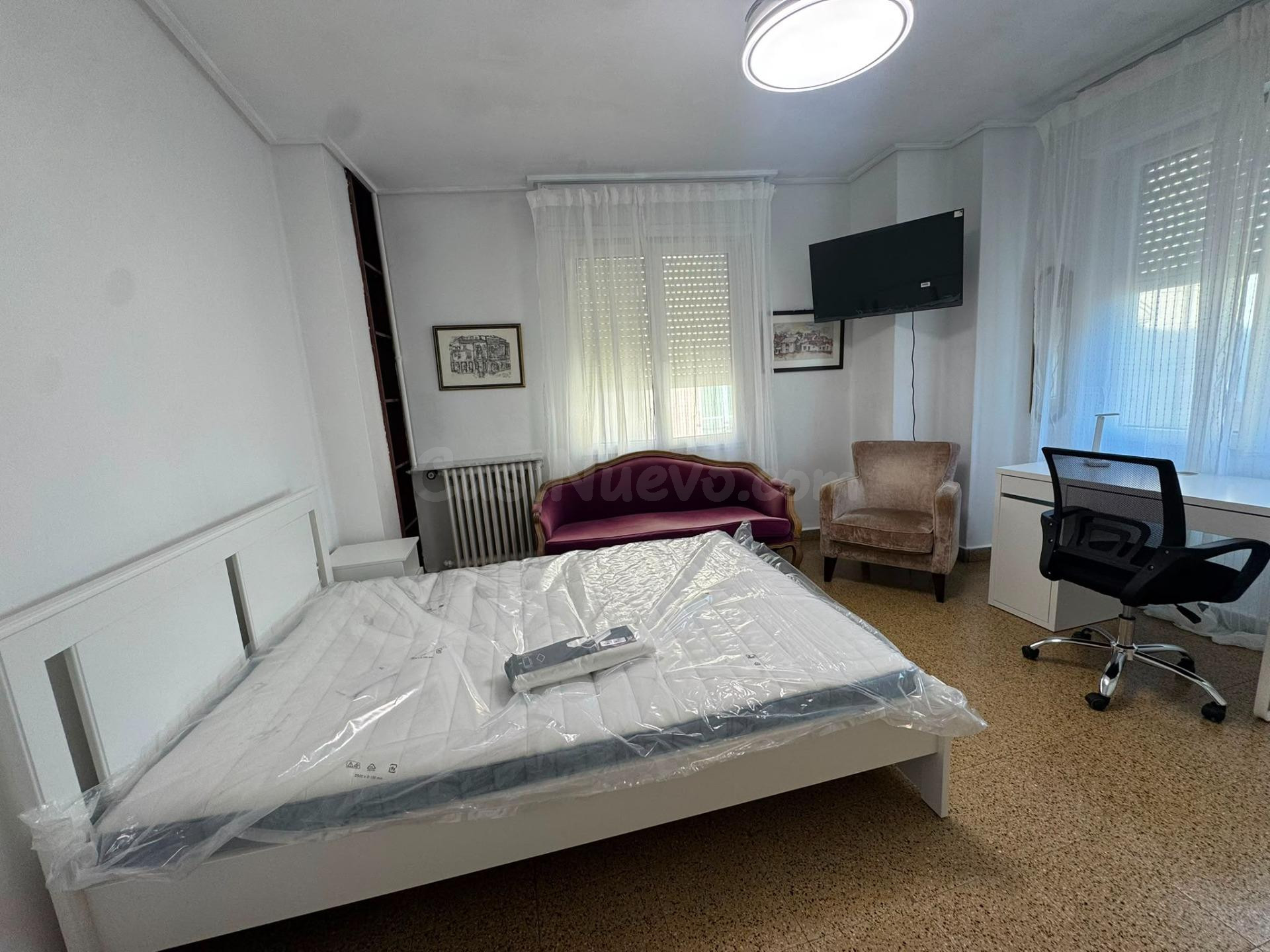 Amplias habitaciones en Alquiler en Piso en la Zona de La Plaza Maior - ¡¡¡IDEAL ESTUDIANTES 4 habitaciones DISPONIBLES!!! -