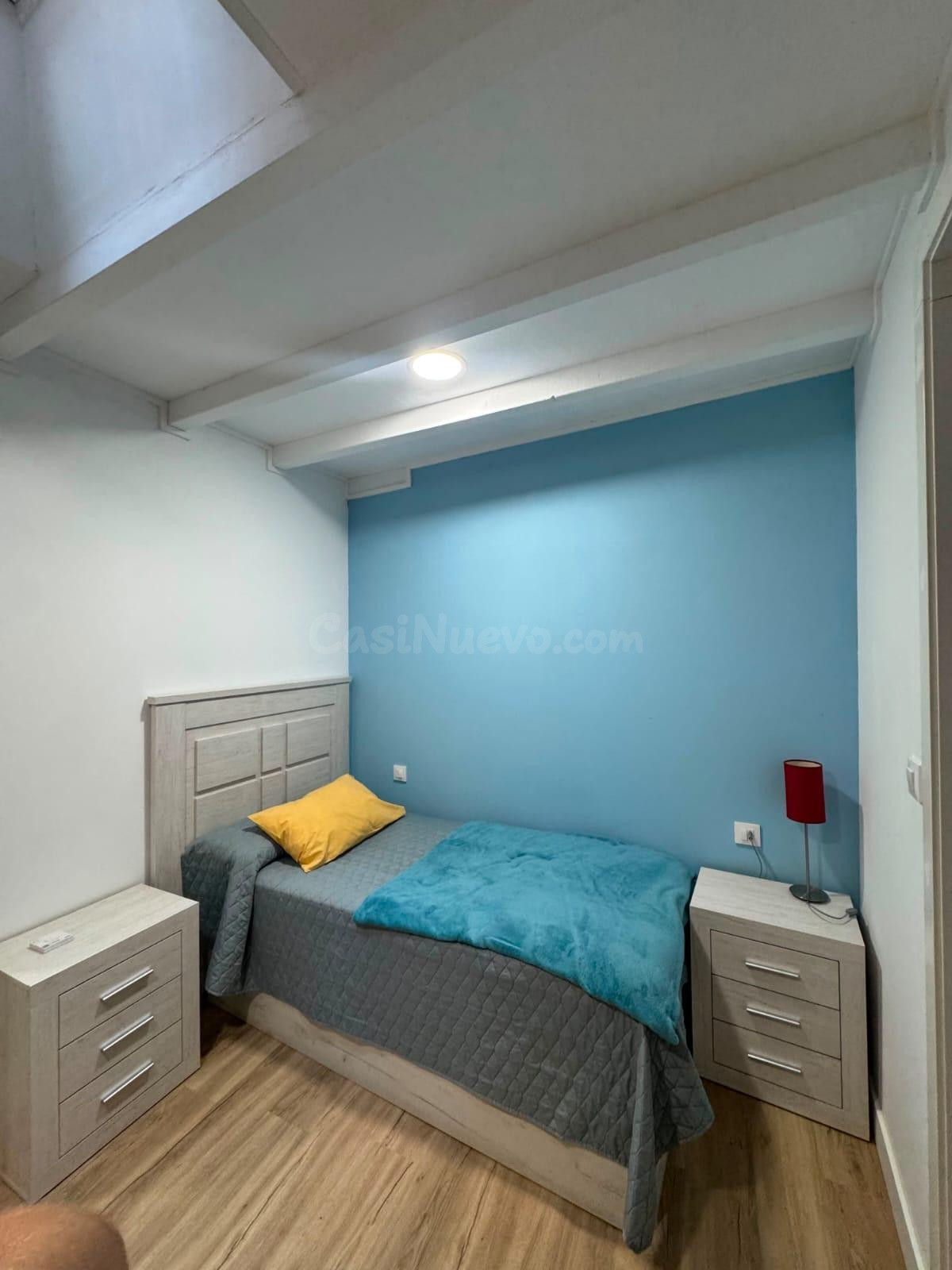 Amplia Habitación Para Estudiantes en Ourense - ¡¡¡SOLO QUEDA UNA!!!