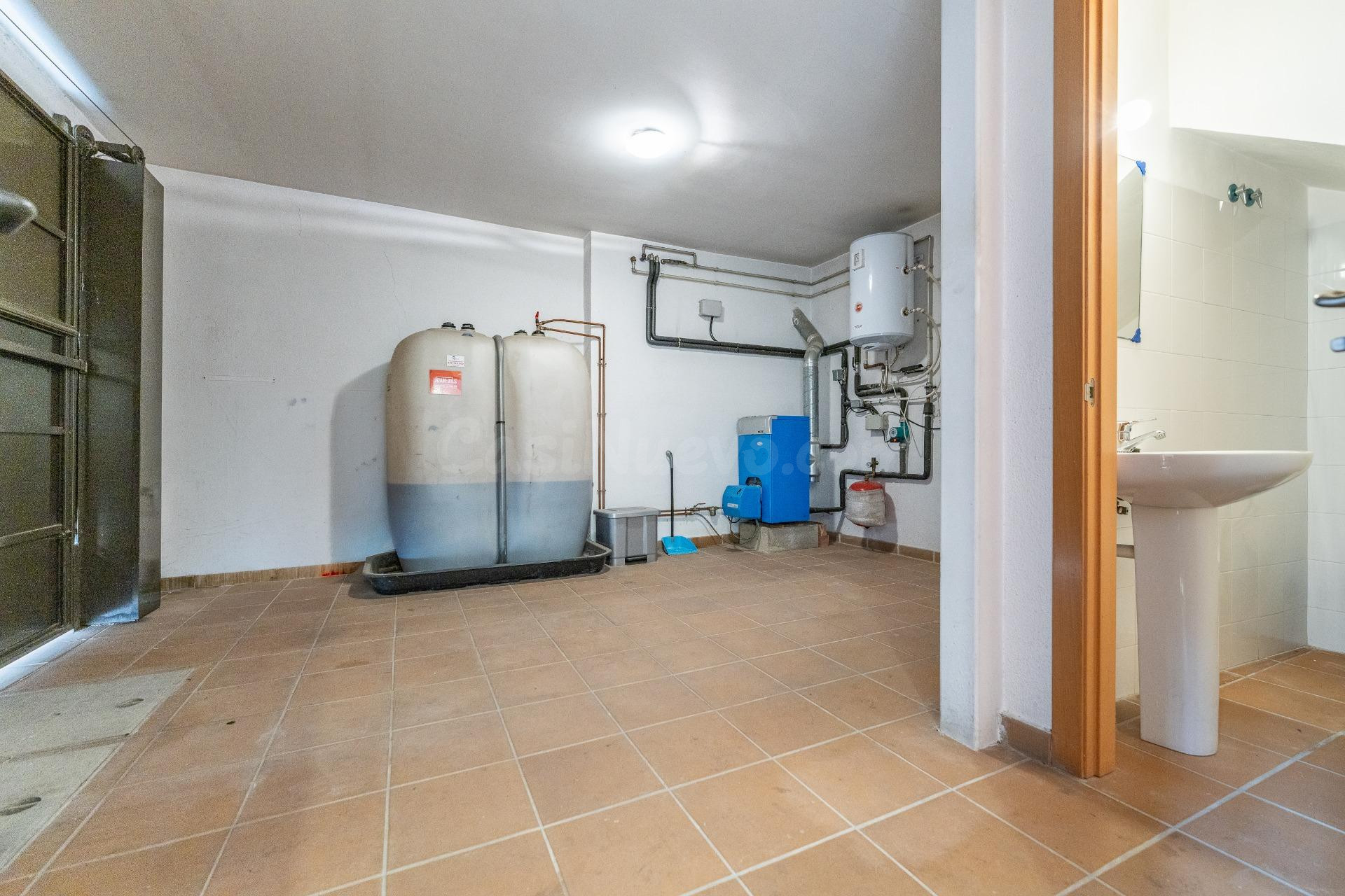 Casa seminueva en venta en el centro de Falset - foto 4