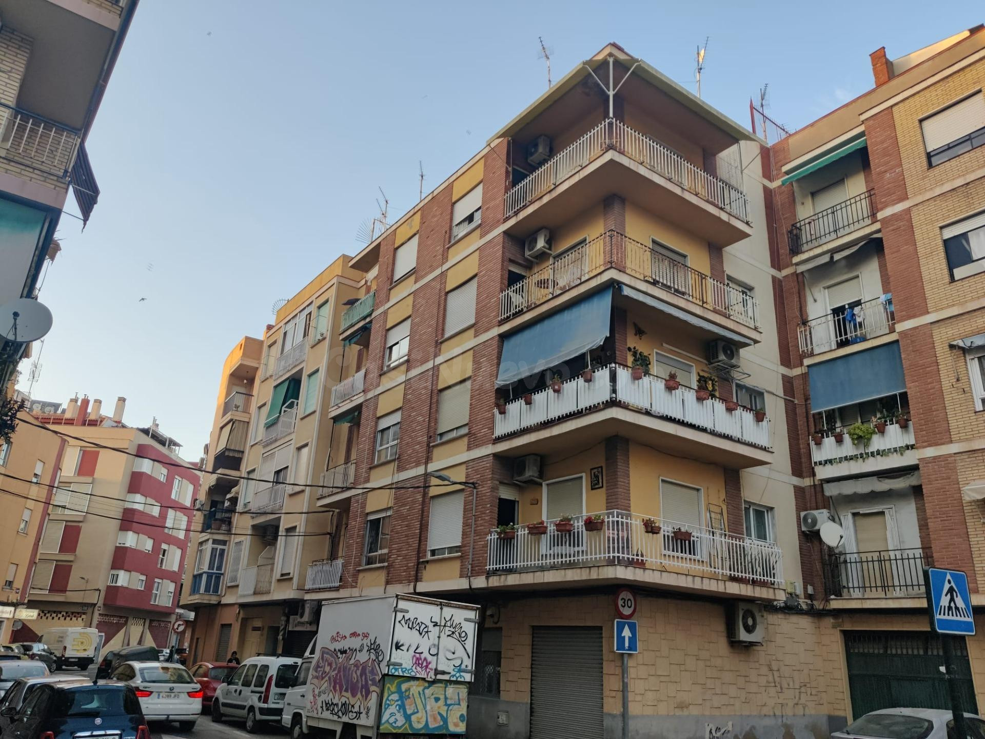 OPORTUNIDAD EXCLUSIVA EN EL BARRIO DEL CARMEN – CALLE BUENOS AIRES, 9