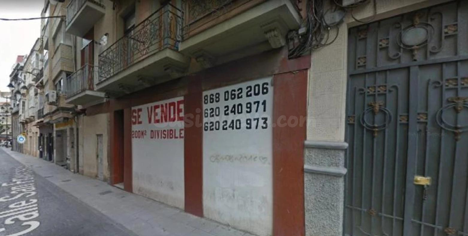Magnifico Local en venta en calle San Francisco 13 Cartagena