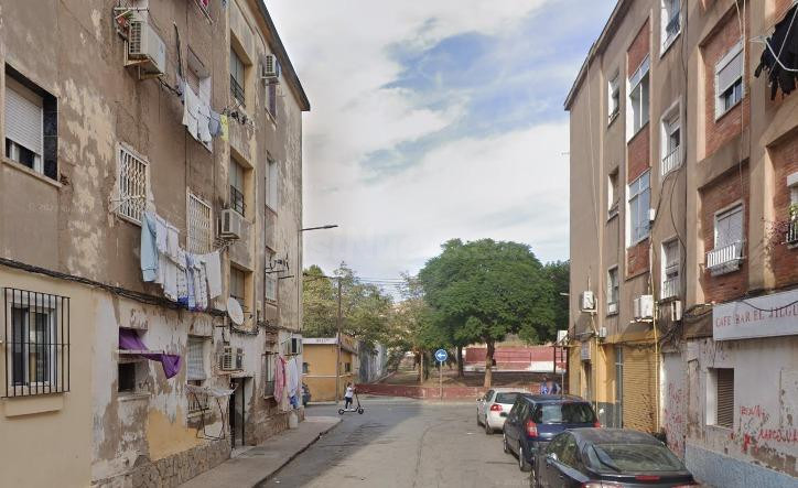 ¡Rebajado! PISO OCUPADO POR PERSONA SIN JUSTO TÍTULO
