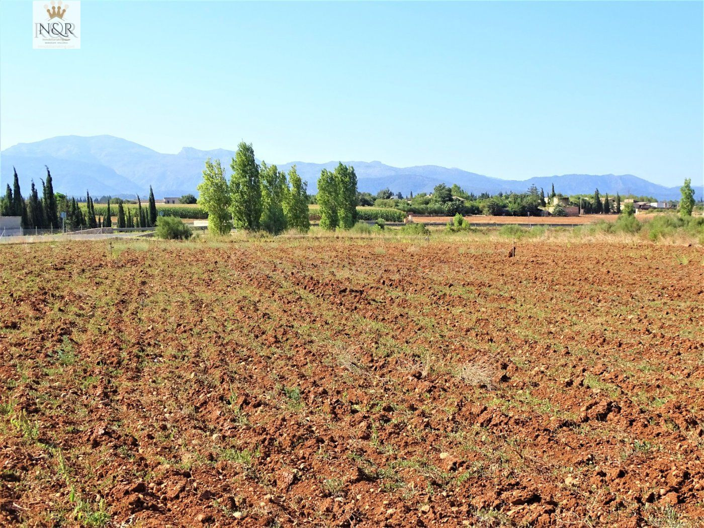 FINCA RÚSTICA EN LLUBÍ CON  AGUA
