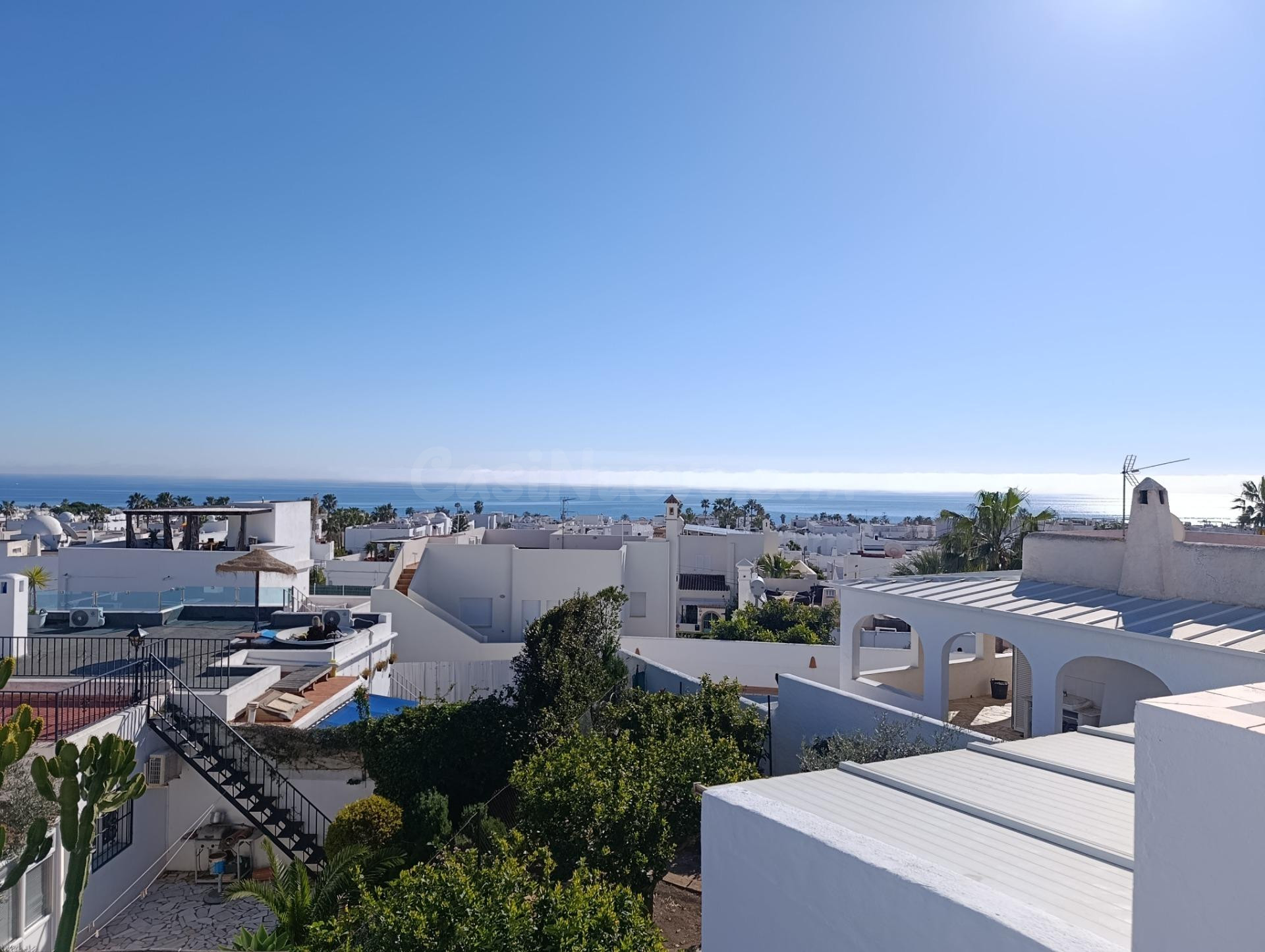 ESPECTACULAR CHALET DE 4 DORMITORIOS A 600m DE LA PLAYA EN M
