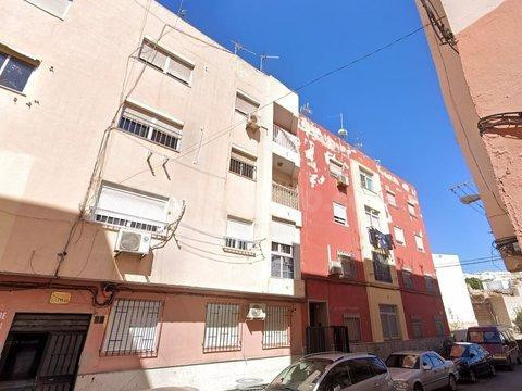PISO OCUPADO POR PERSONA SIN JUSTO TÍTULO