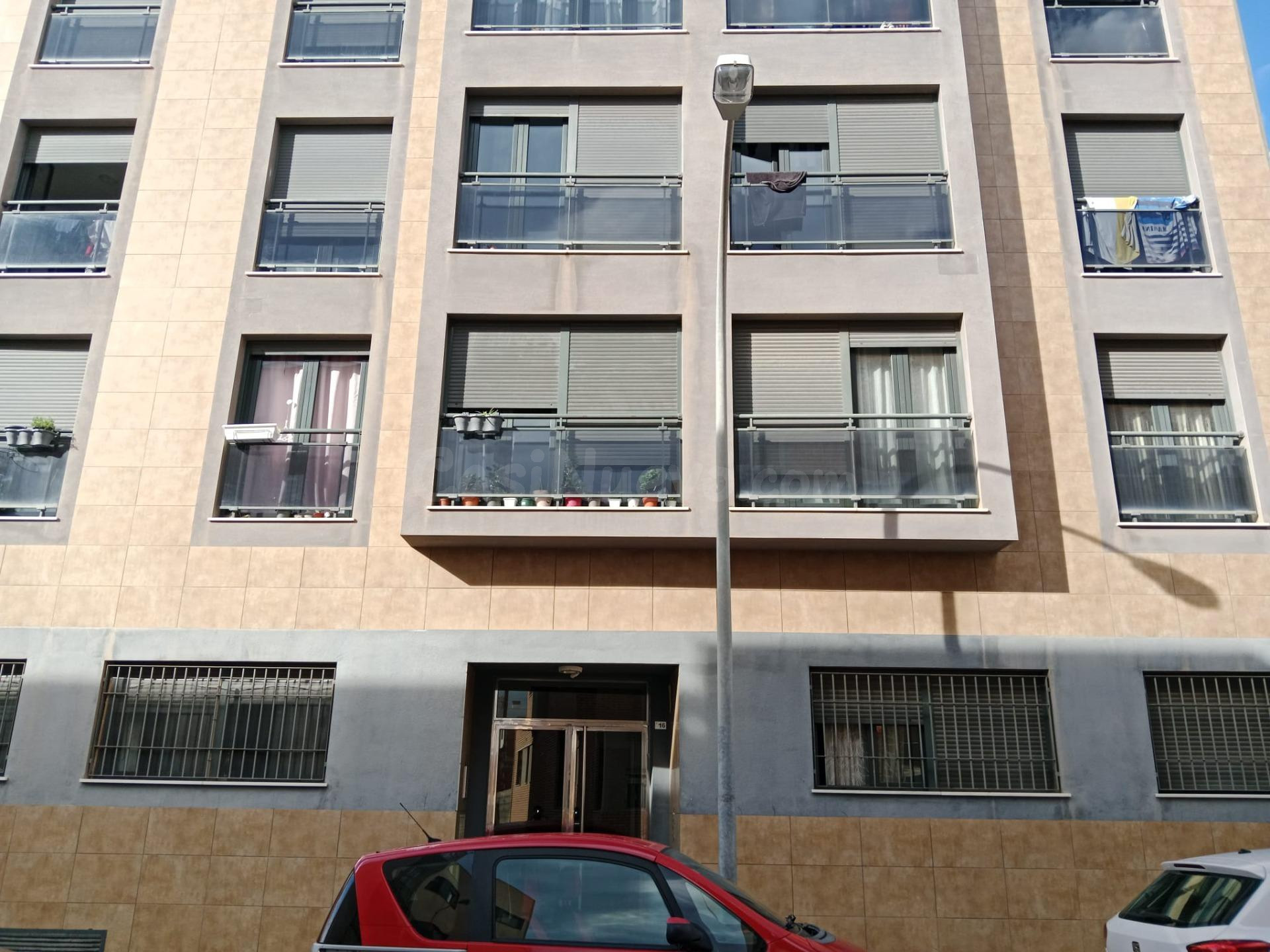 ¡REBAJADO! Bajo en El Parador de las Hortichuelas (Roquetas de Mar, Almería)