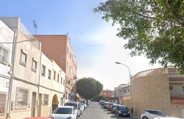 PISO OCUPADO POR PERSONA SIN JUSTO TÍTULO