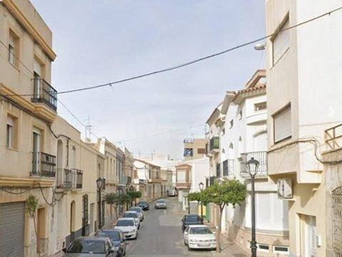 PISO OCUPADO POR PERSONA SIN JUSTO TÍTULO