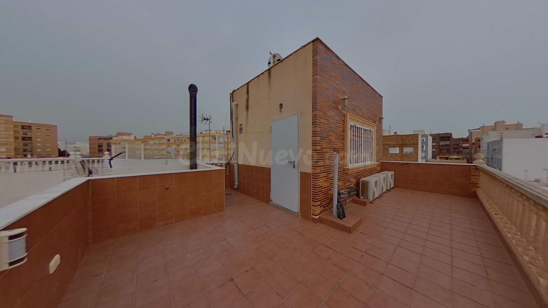 ¡Tu hogar soñado en Almería! Chalet espectacular en Zapillo por solo €430,000