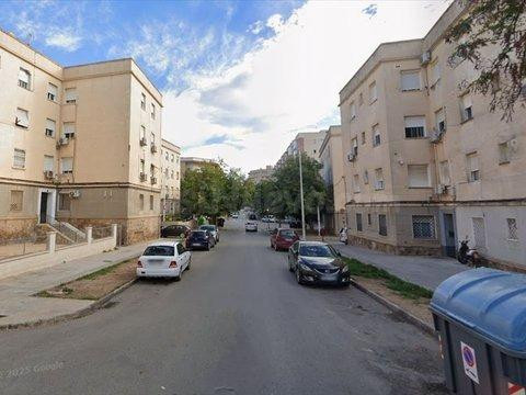 ¡Rebajado! PISO OCUPADO POR PERSONA SIN JUSTO TÍTULO ESTE INMUEBLE DEBIDO A SU ESTADO OCUPACIONAL NO ADMITE VISITAS IDEAL PARA INVERSORES