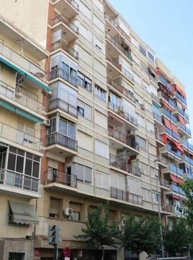 ¡Rebajado! PISO OCUPADO POR PERSONA SIN JUSTO TÍTULO ESTE INMUEBLE DEBIDO A SU ESTADO OCUPACIONAL NO ADMITE VISITAS IDEAL PARA INVERSORES