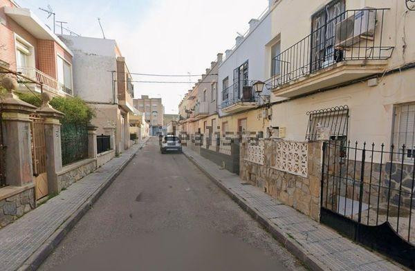 ¡Rebajado! PISO OCUPADO POR PERSONA SIN JUSTO TÍTULO ESTE INMUEBLE DEBIDO A SU ESTADO OCUPACIONAL NO ADMITE VISITAS IDEAL PARA INVERSORES