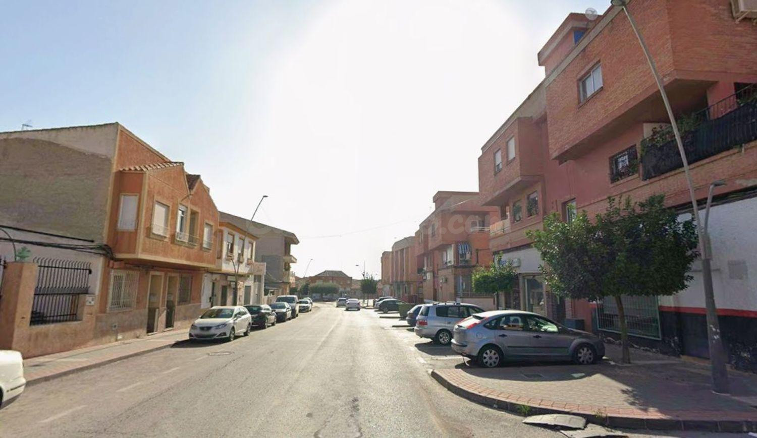 ¡Rebajado! PISO OCUPADO POR PERSONA SIN JUSTO TÍTULO ESTE INMUEBLE DEBIDO A SU ESTADO OCUPACIONAL NO ADMITE VISITAS IDEAL PARA INVERSORES