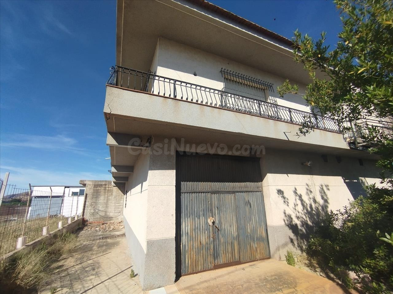 Casa Espaciosa en El Esparragal - Oportunidad de Reformar por €209,000