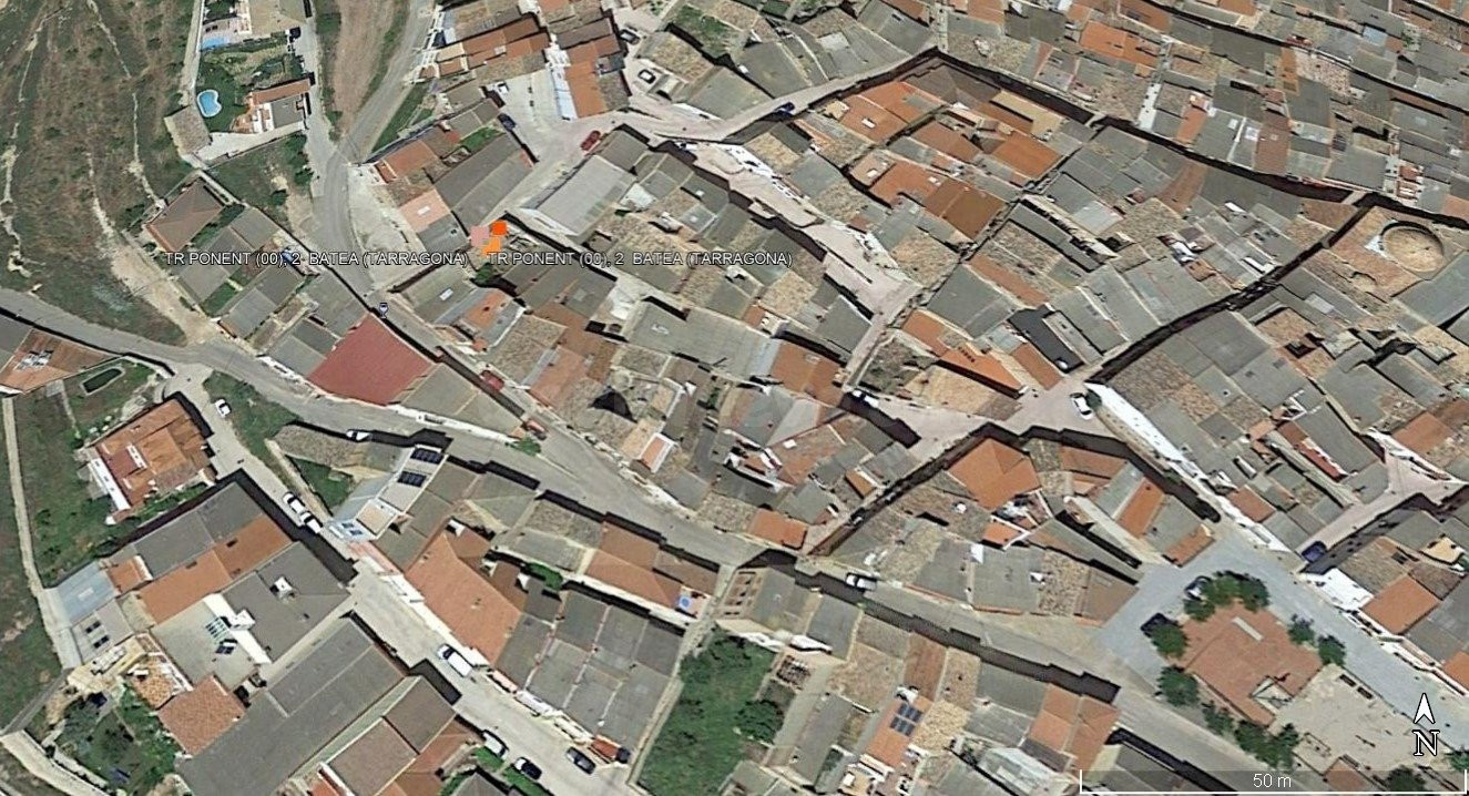 Solar urbano en Batea de 104 m2 ideal inversión o vivienda – - foto 2