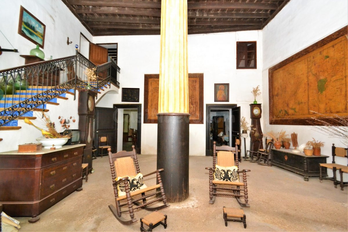 Emblemática casa en venta en Muro - foto 2