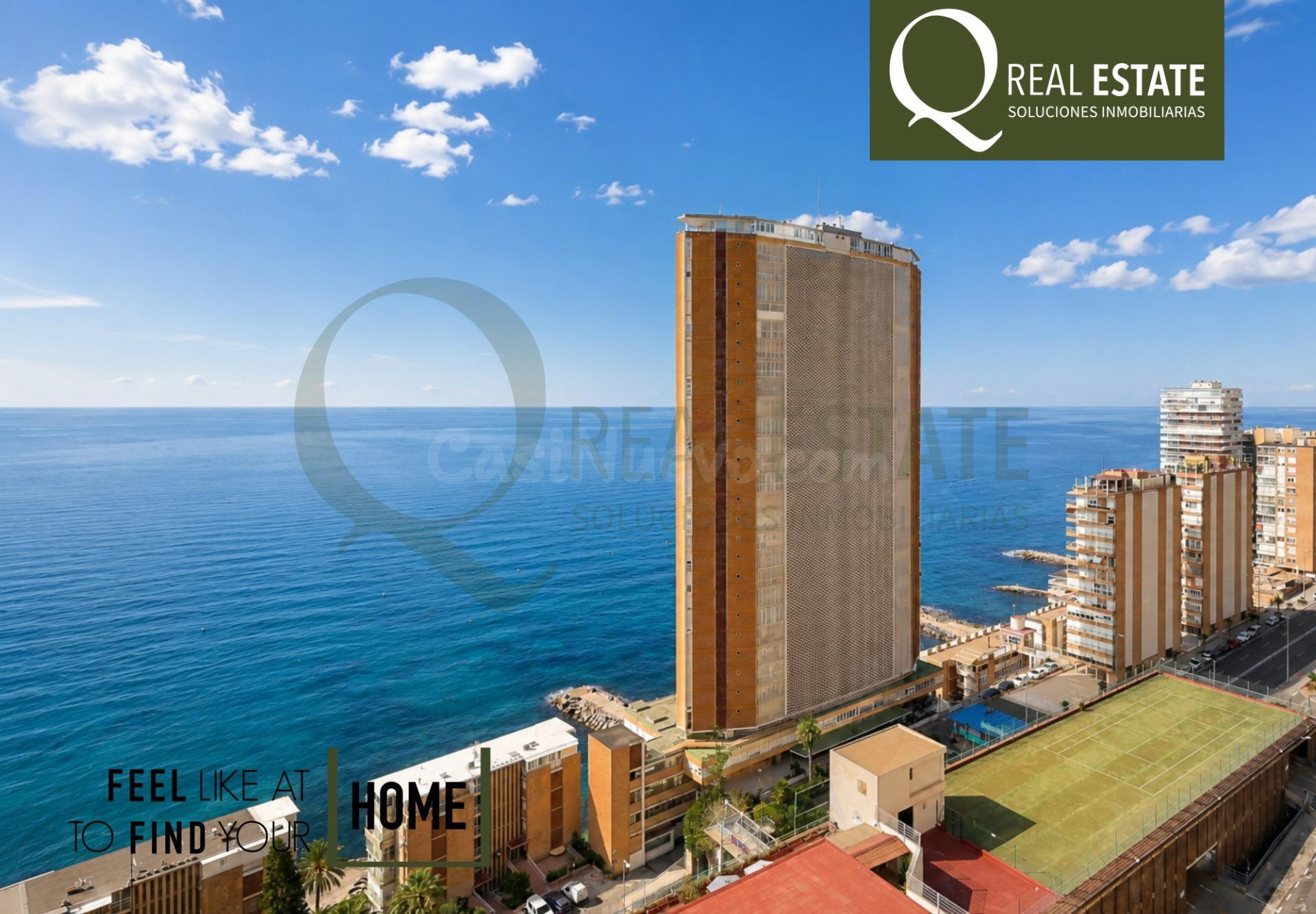 Piso en La Albufereta con vistas al mar y piscina
