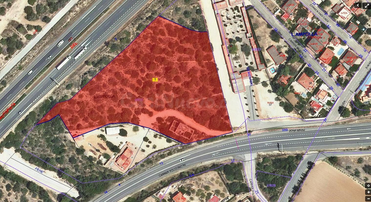 Oportunidad Única en L'Ampolla: Finca Rústica de 12,182 m2