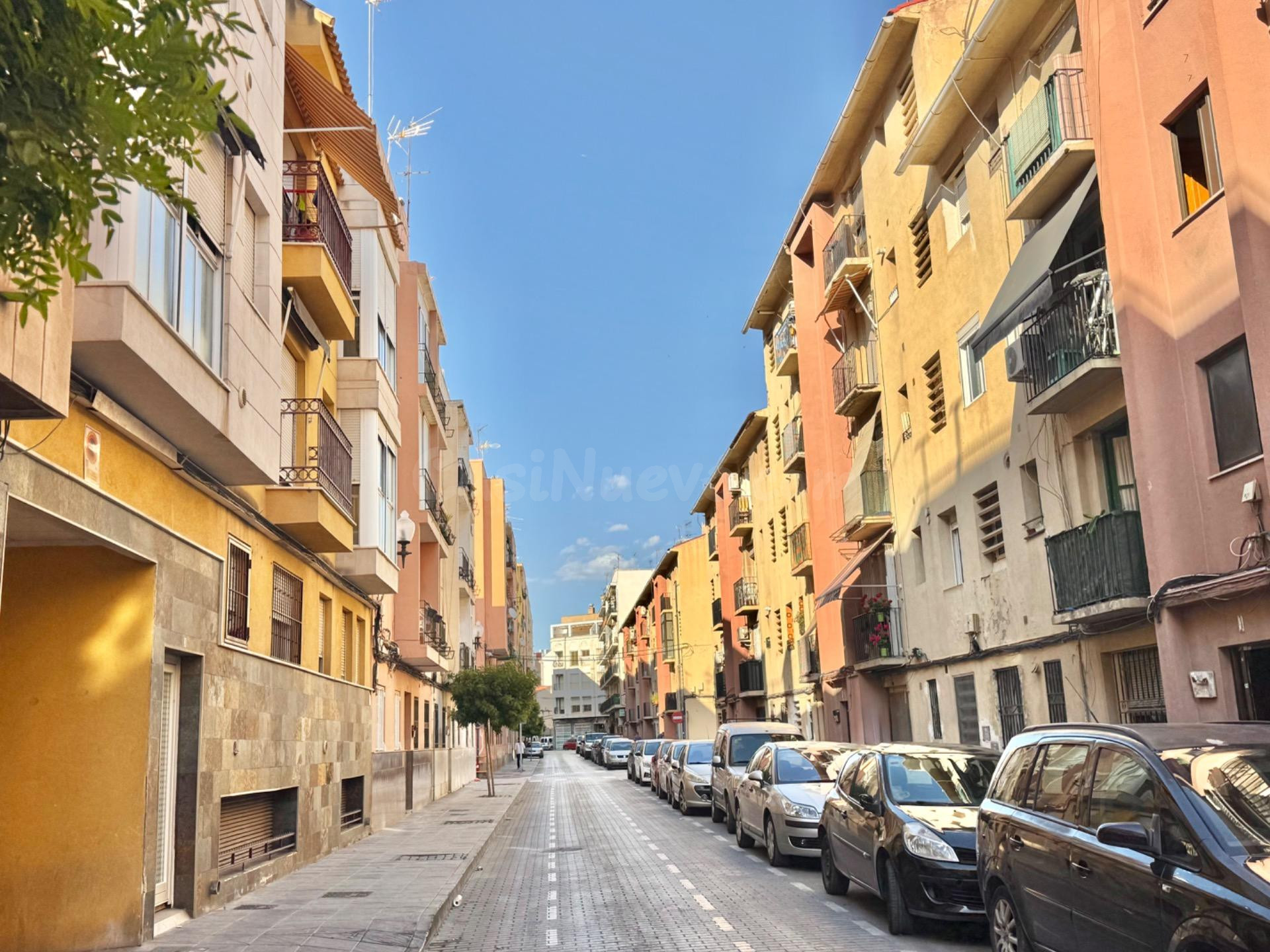 ESTUPENDA PLAZA DE GARAJE EN ORIHUELA, PARA COCHES GRANDES, POR UN PRECIO ÚNICO DE 12.999 € ¡PREGUNTE POR ELLA SIN COMPROMISO!