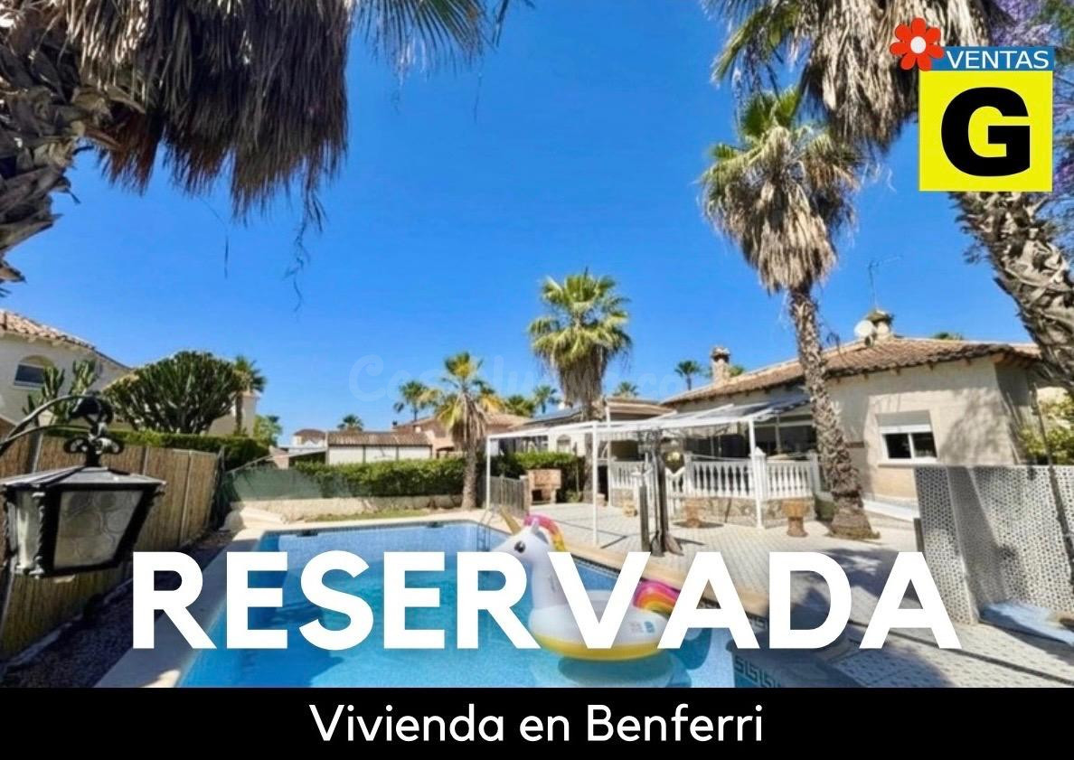 MARAVILLOSO CHALET  SEMI-NUEVO, TODO EN UNA PLANTA DE 3 DORM, 2 BAÑOS... PARCELA DE 500M2, PISCINA.....    A TAN SOLO 10  MIN DE ORIHUELA, ¡¡VISITELO YA!!