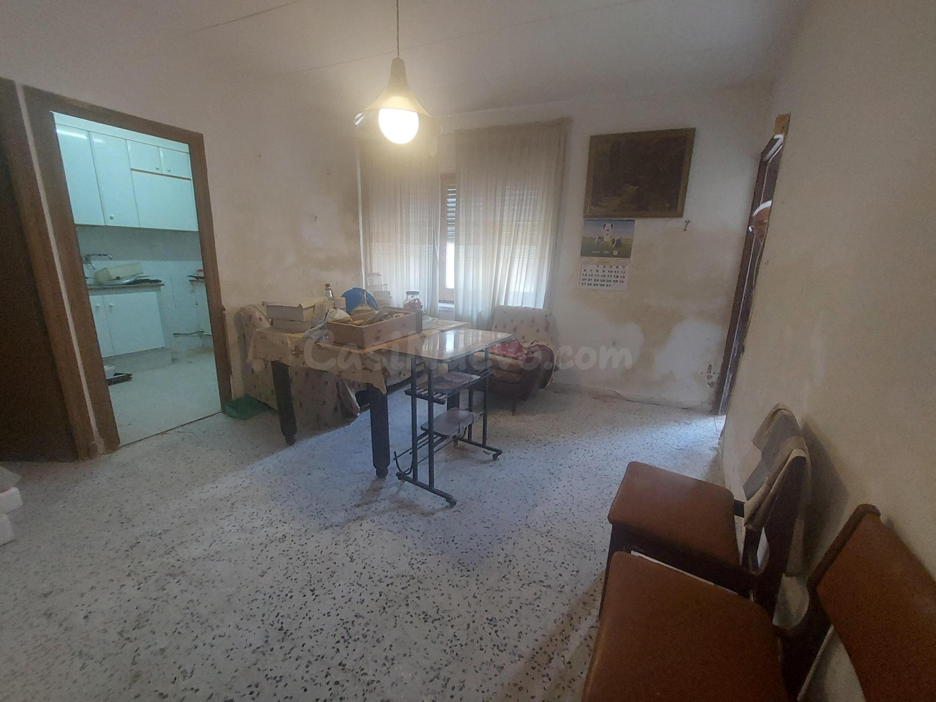 Edificio en el Centro de L'Ametlla de Mar: Oportunidad para  - foto 2