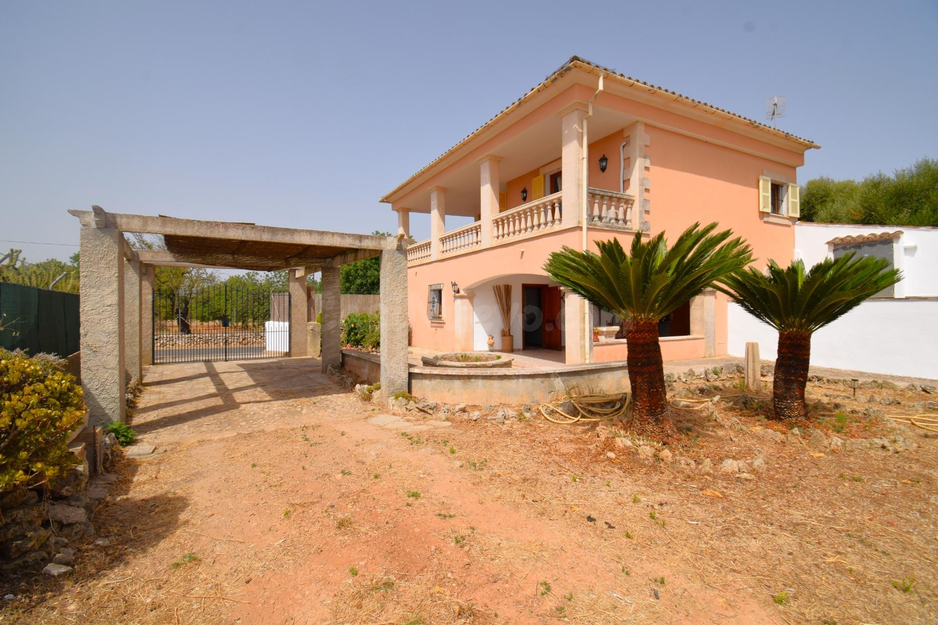 Finca rústica con vivienda en Biniali