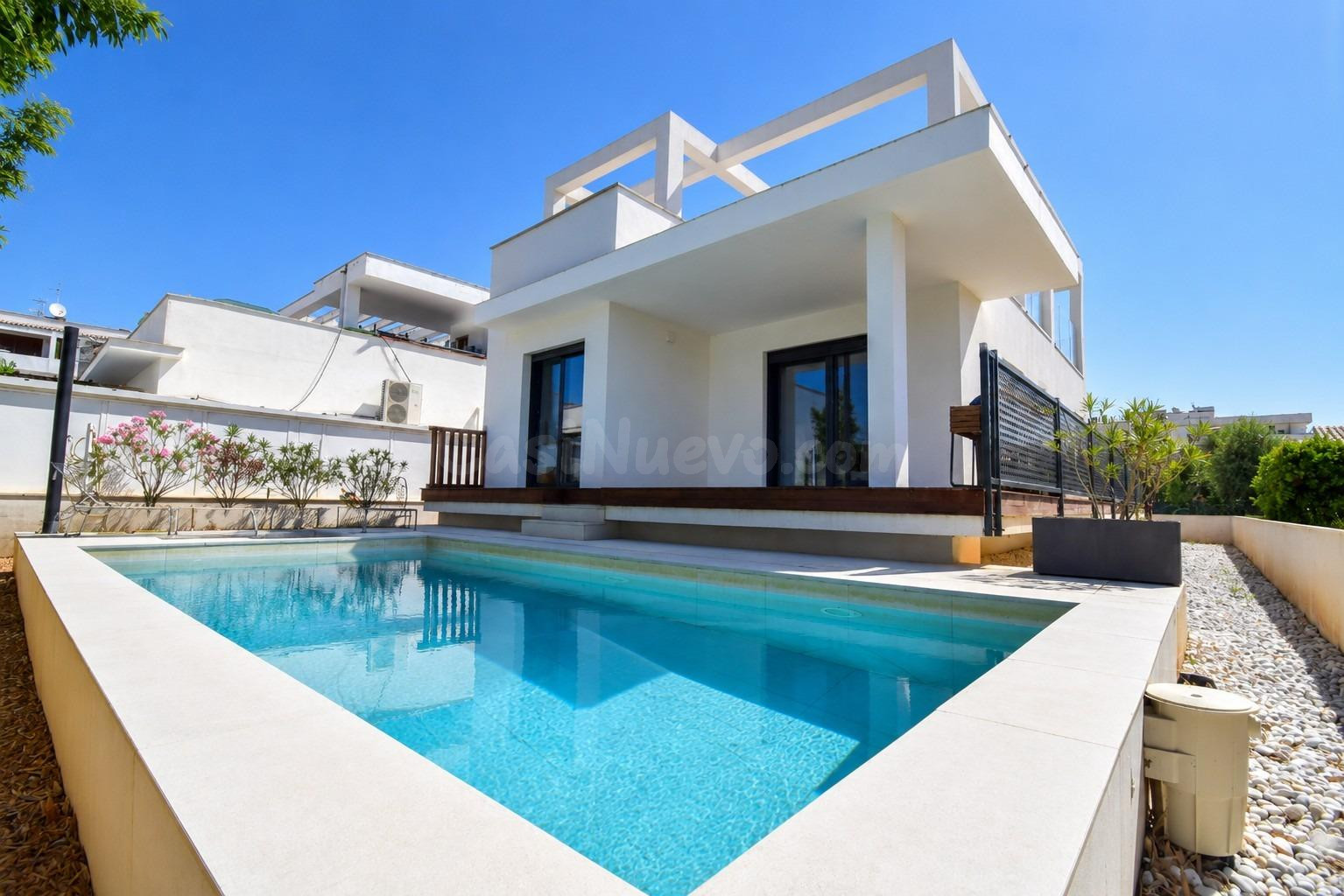 Chalet con piscina en Puerto  de Alcudia