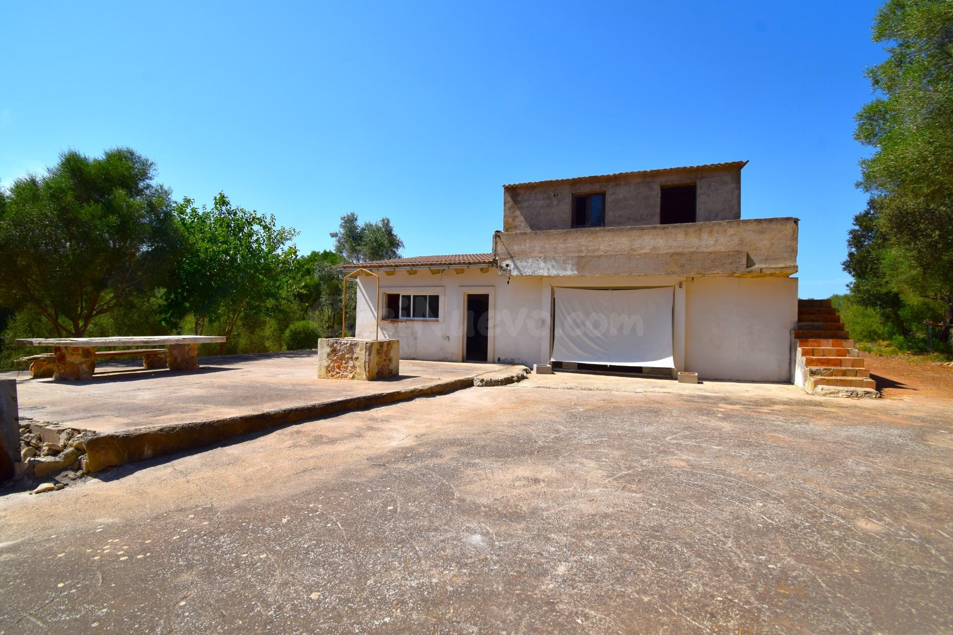Finca rústica con vivienda en Muro.