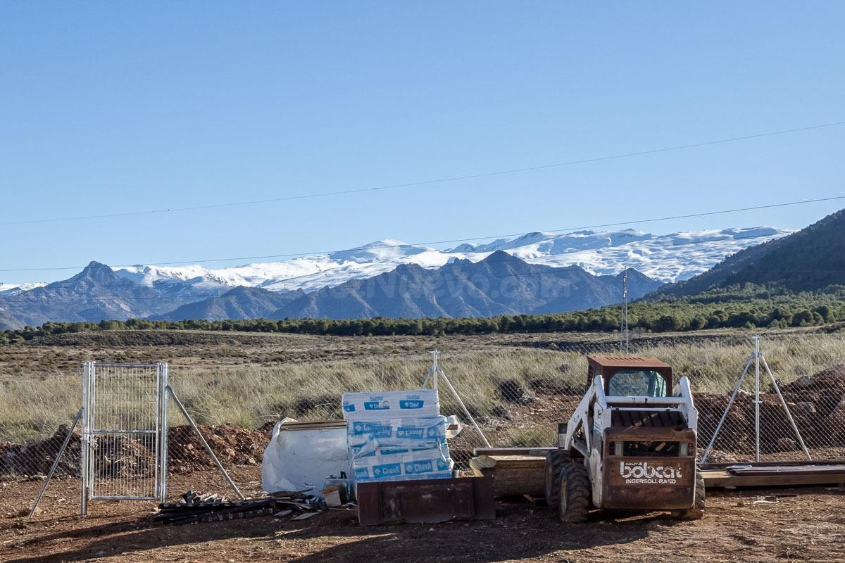 Oportunidad de Inversión en Dilar: Parcela en Urbanización Cañadas del Parque