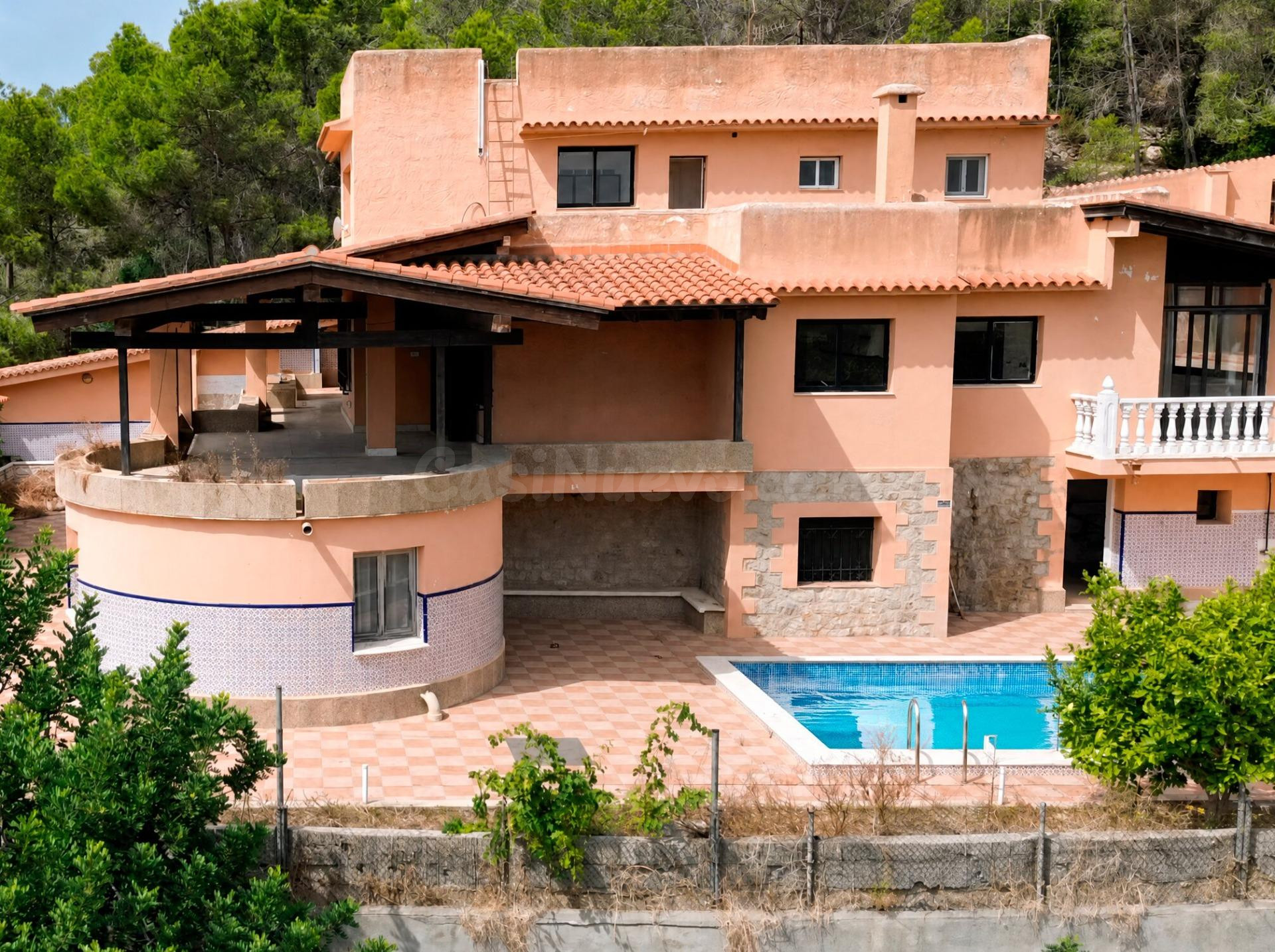 VILLA CON PISCINA A LA VENTA EN IBIZA A 10 MINUTOS DEL PUERT - foto 4