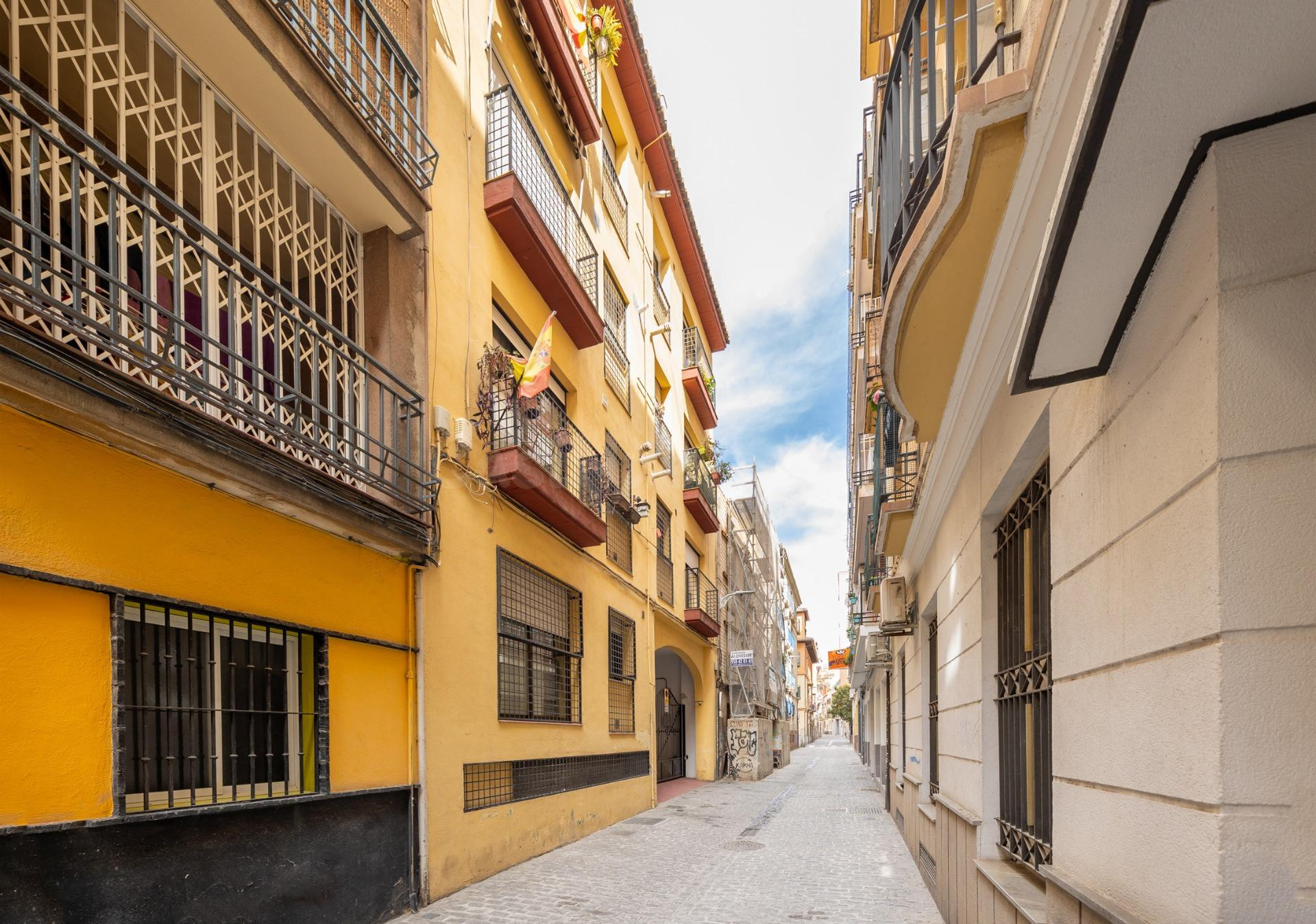 Venta de piso en Granada-3 dormitorios y 2 baños (Zona Centro)