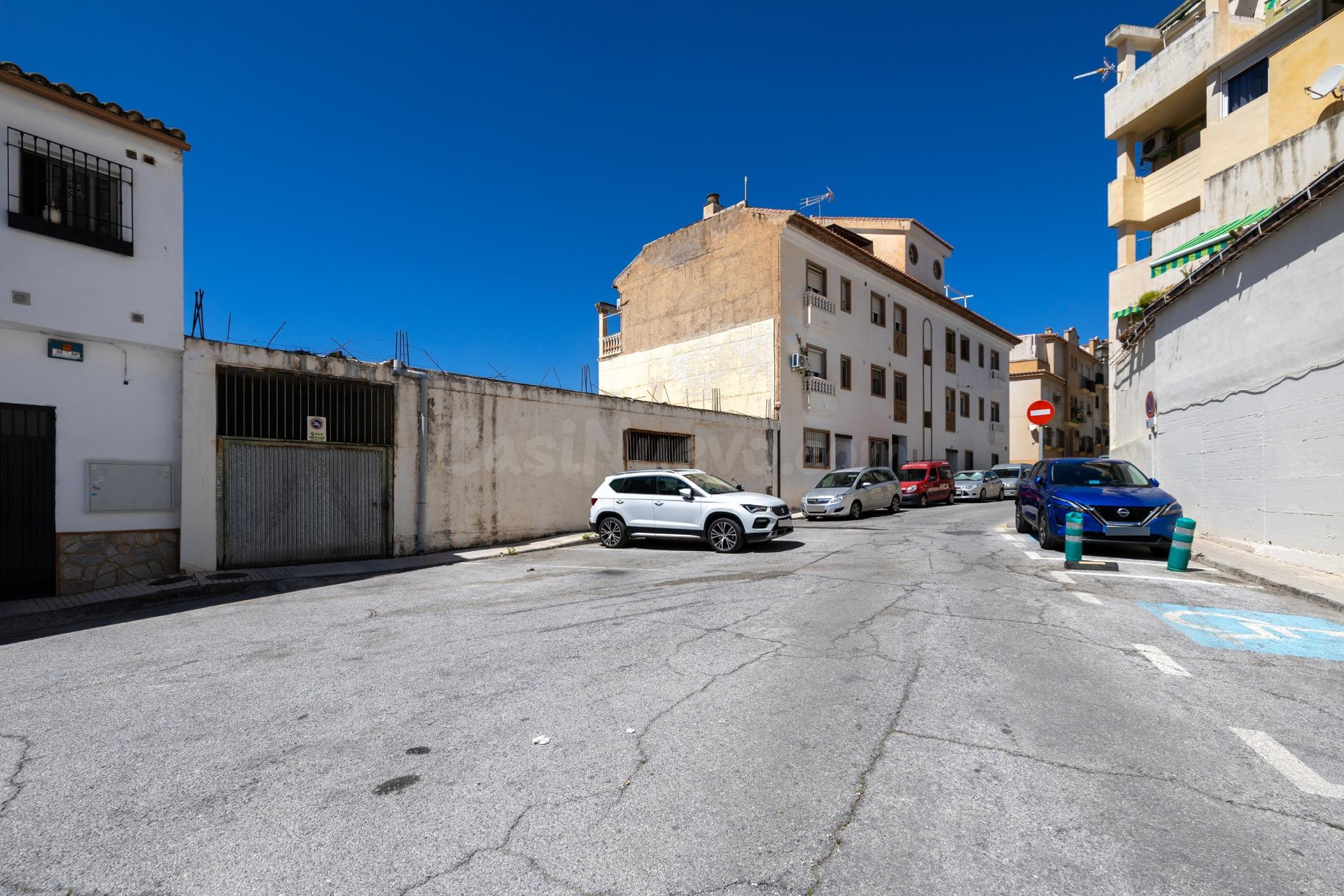 Local comercial + derecho de sobreedificación en Cenes de la Vega | Proyecto residencial de hasta 8 viviendas