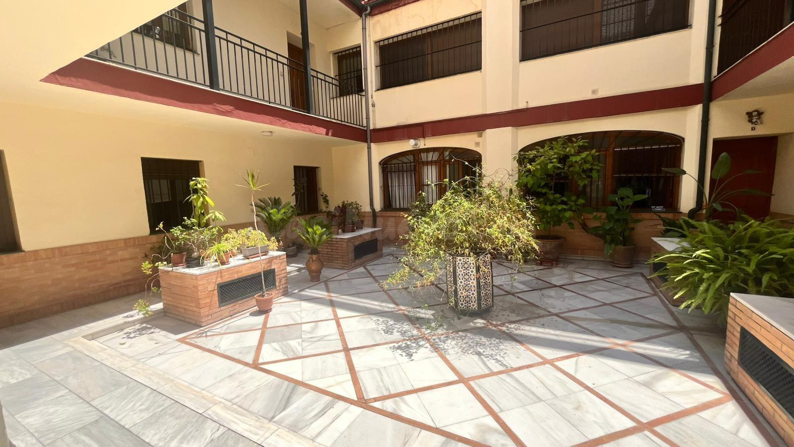 VIVIENDA A LA VENTA EN PLENO CENTRO DE SEVILLA