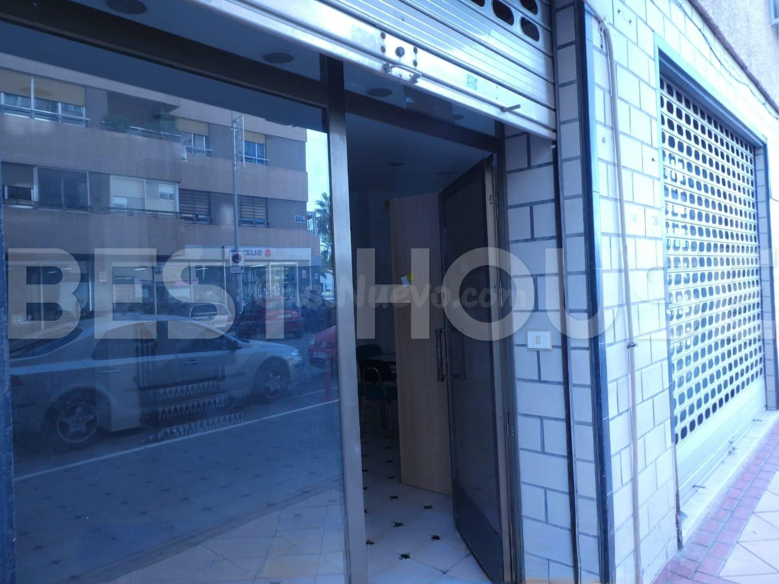 Local comercial 3 habitaciones 95m² en venta - Barrio del Carmen