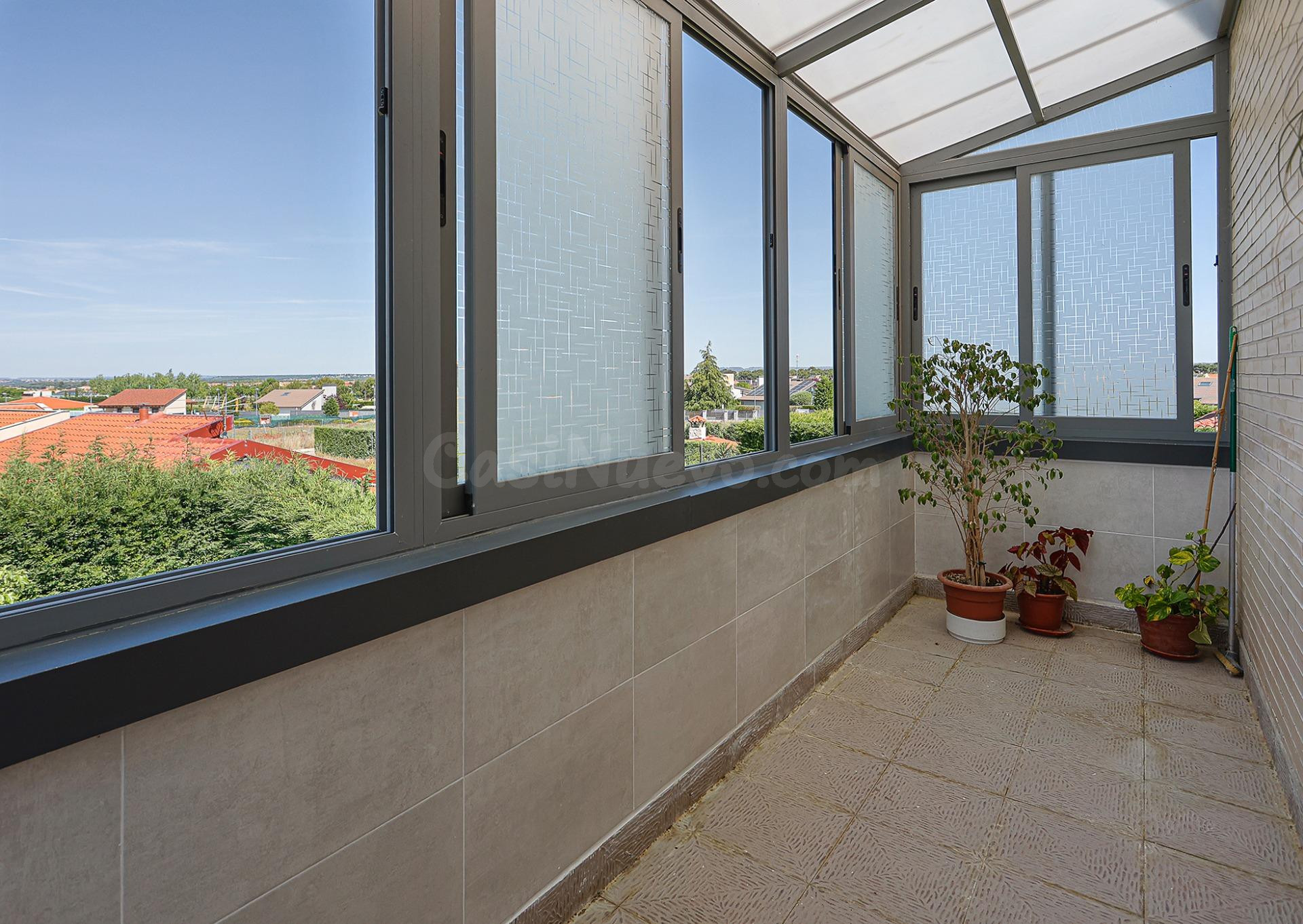 Venta de chalet independiente en Urbanización “El Soto” – Al - foto 3