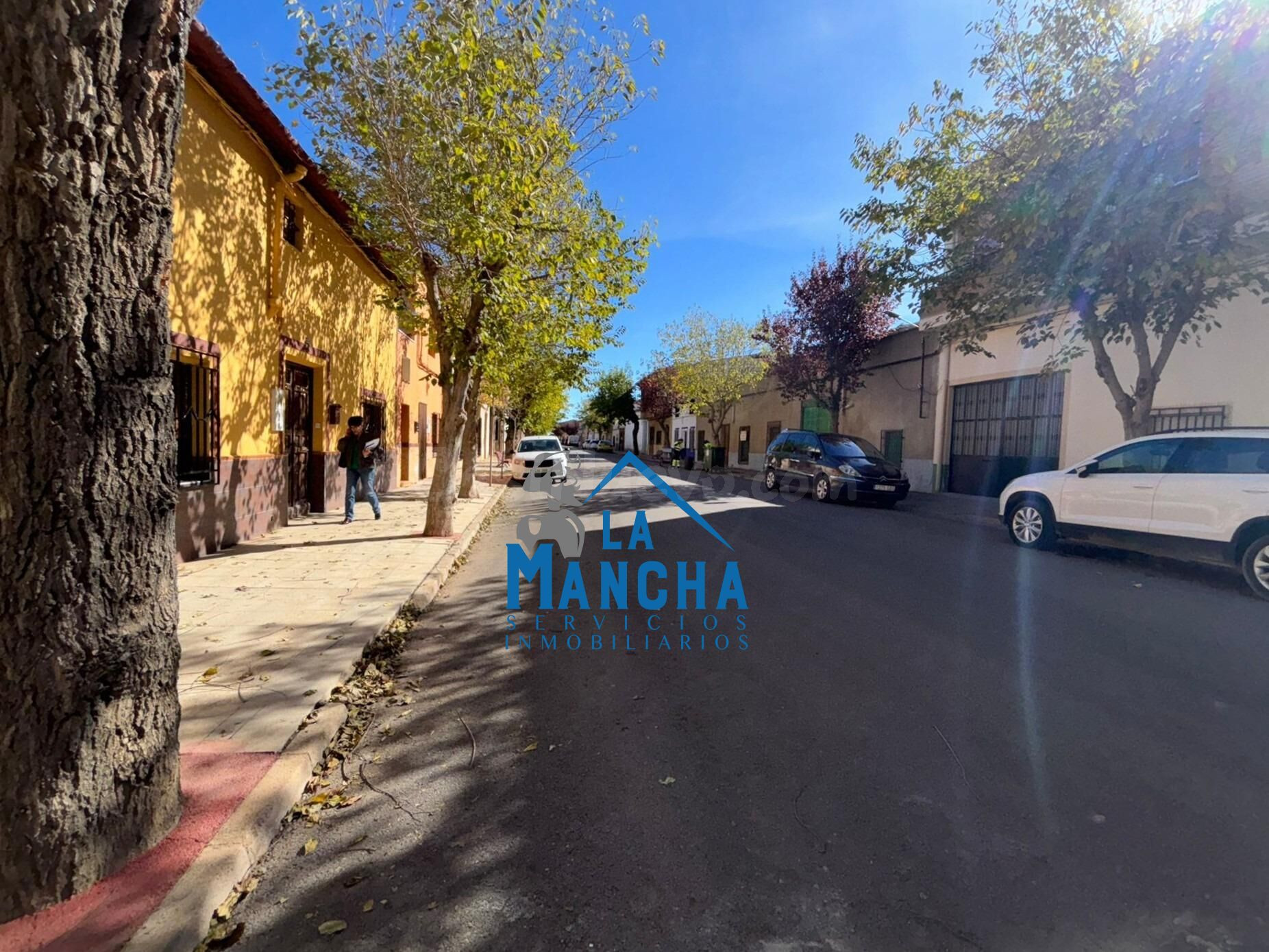 INMOBILIARIA LA MANCHA VENDE CASA EN EL CENTRO DE LA GINETA (ALBACETE)