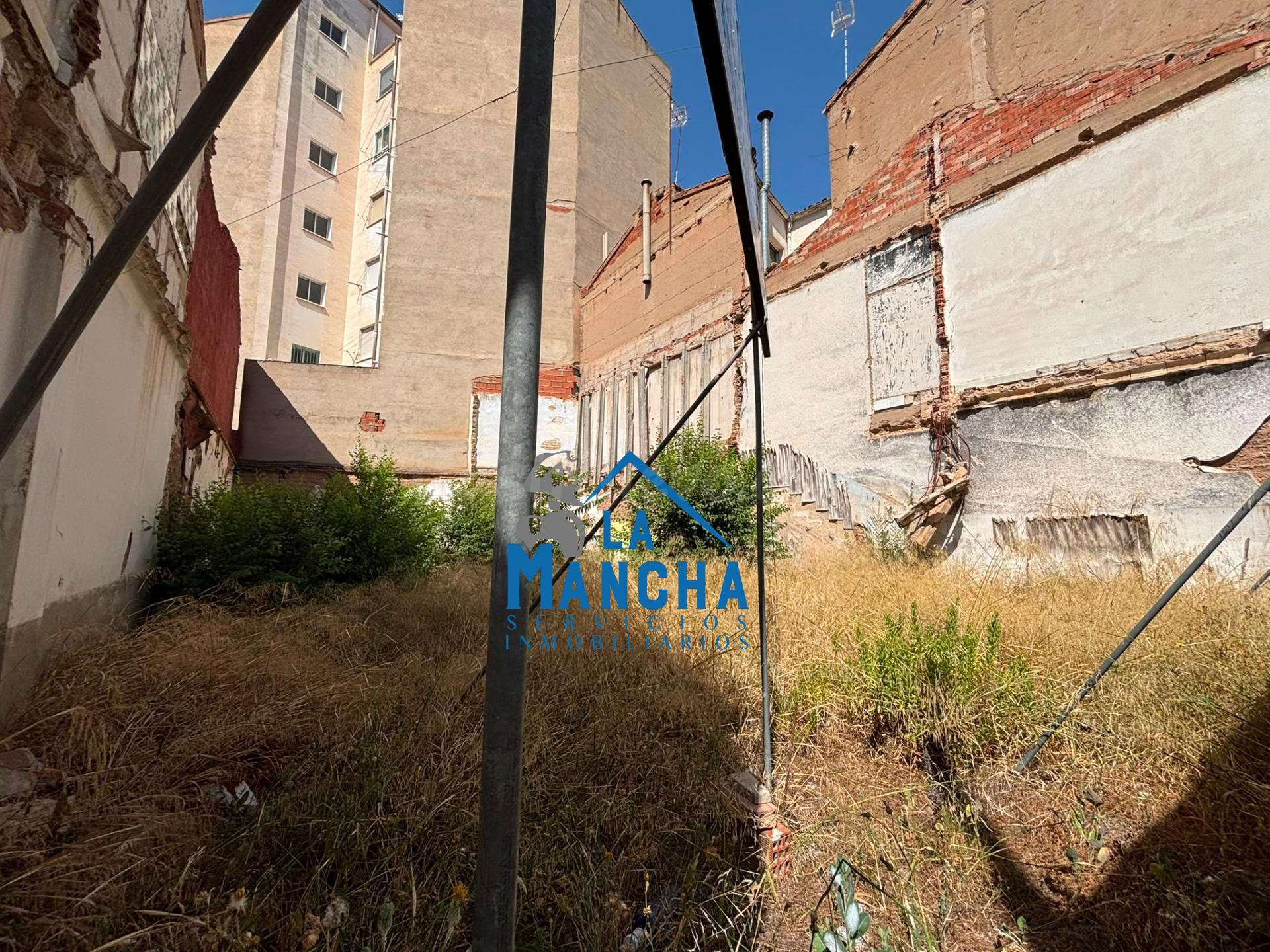 *450.000€* INMOBILIARIA LA MANCHA VENDE SOLAR EN LA ZONA CIRCUNVALACION/EL PILAR