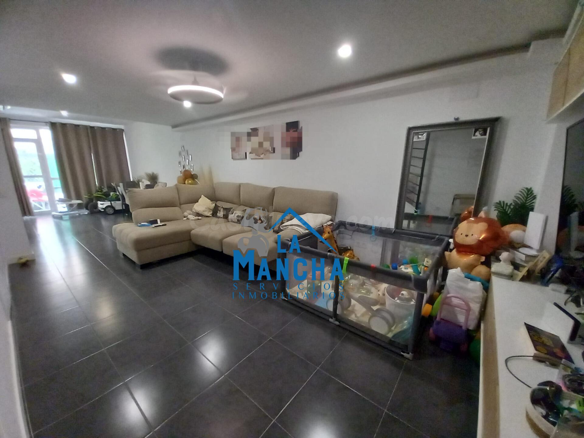 *160.000€* INMOBILIARIA LA MANCHA VENDE BAJO DE 3 habitaciones Y GARAJE URBANIZACIÓN PIÑA VERDE ALBACETE.