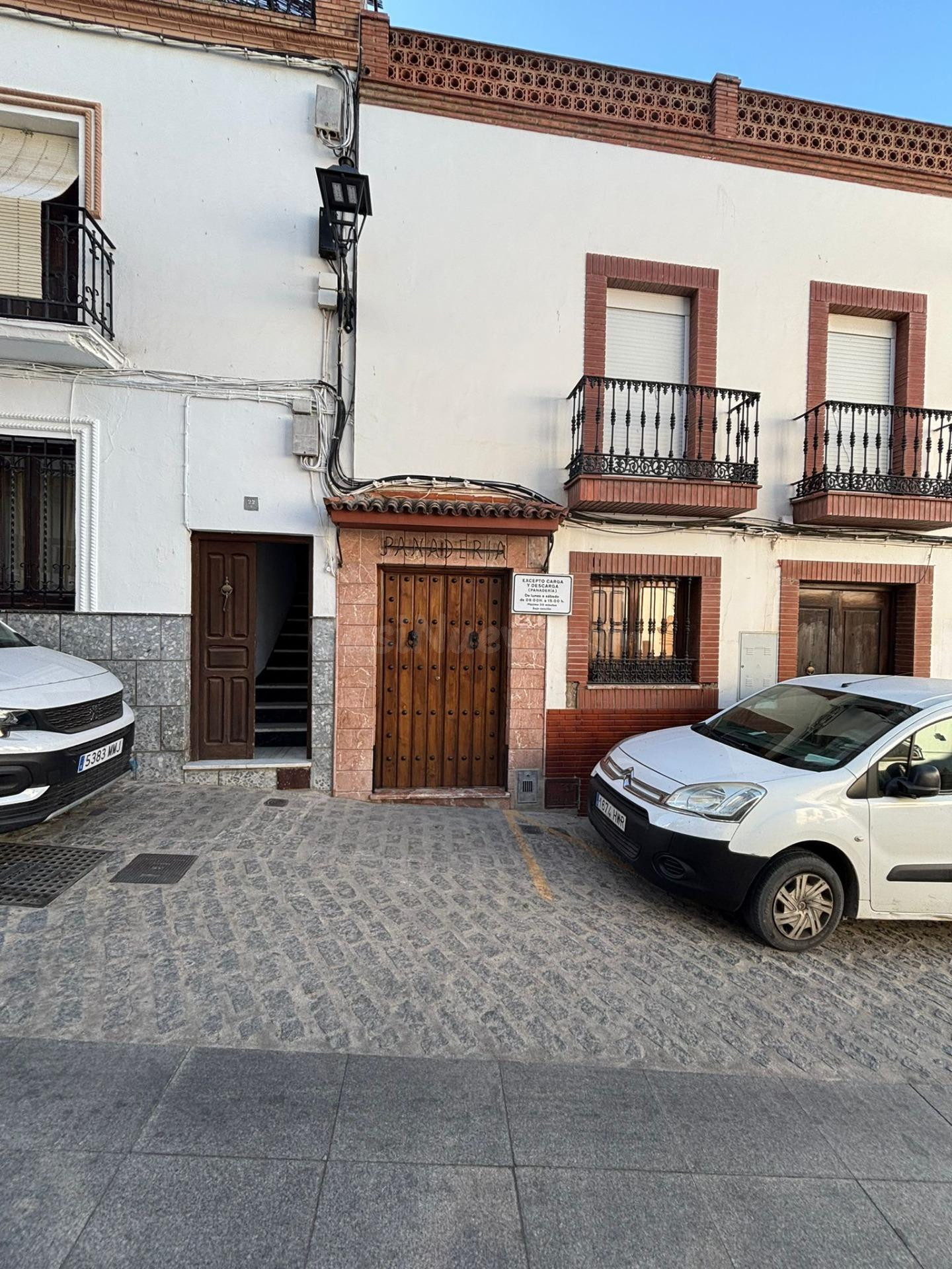 VIVIENDA Y NEGOCIO EN PLENO FUNCIONAMIENTO en Setenil de las Bodegas
