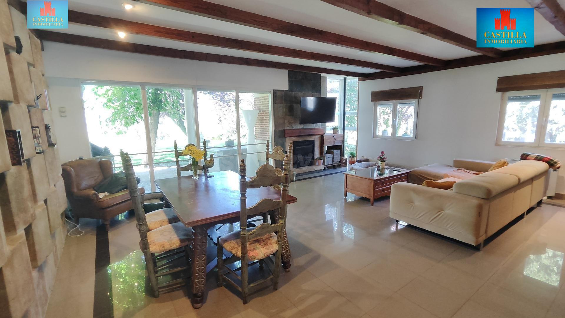 ÚNICO a 10 MINUTOS de ÁVILA, ESPECTACULAR PROPIEDAD CHALET 870m2 y 20 mil m2 Parcela