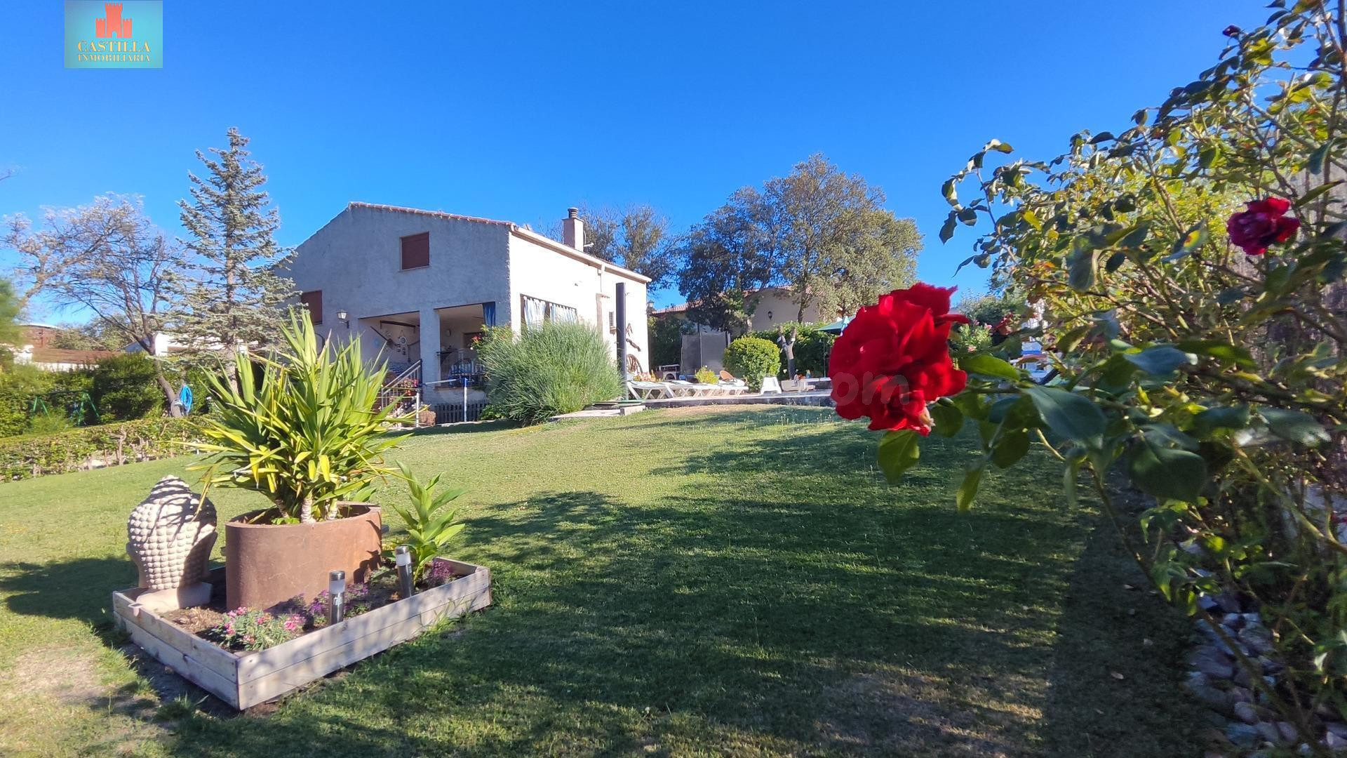 Oportunidad Chalet Independiente con Piscina a 20 minutos Ávila