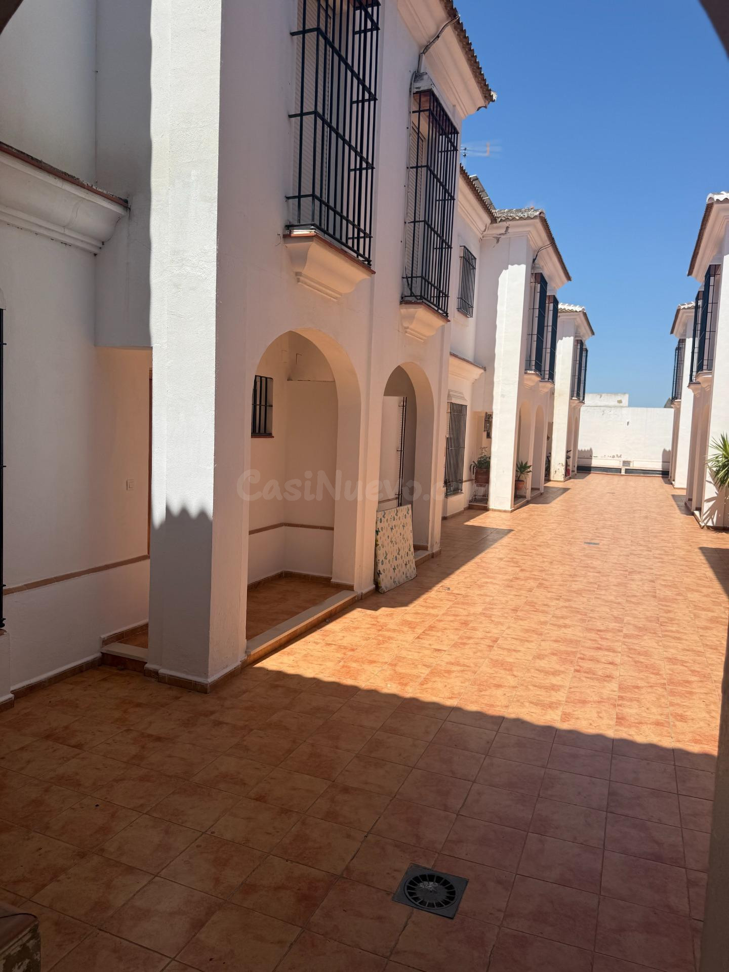 Casa Adosada en Residencial Tranquilo – Almonte, Huelva