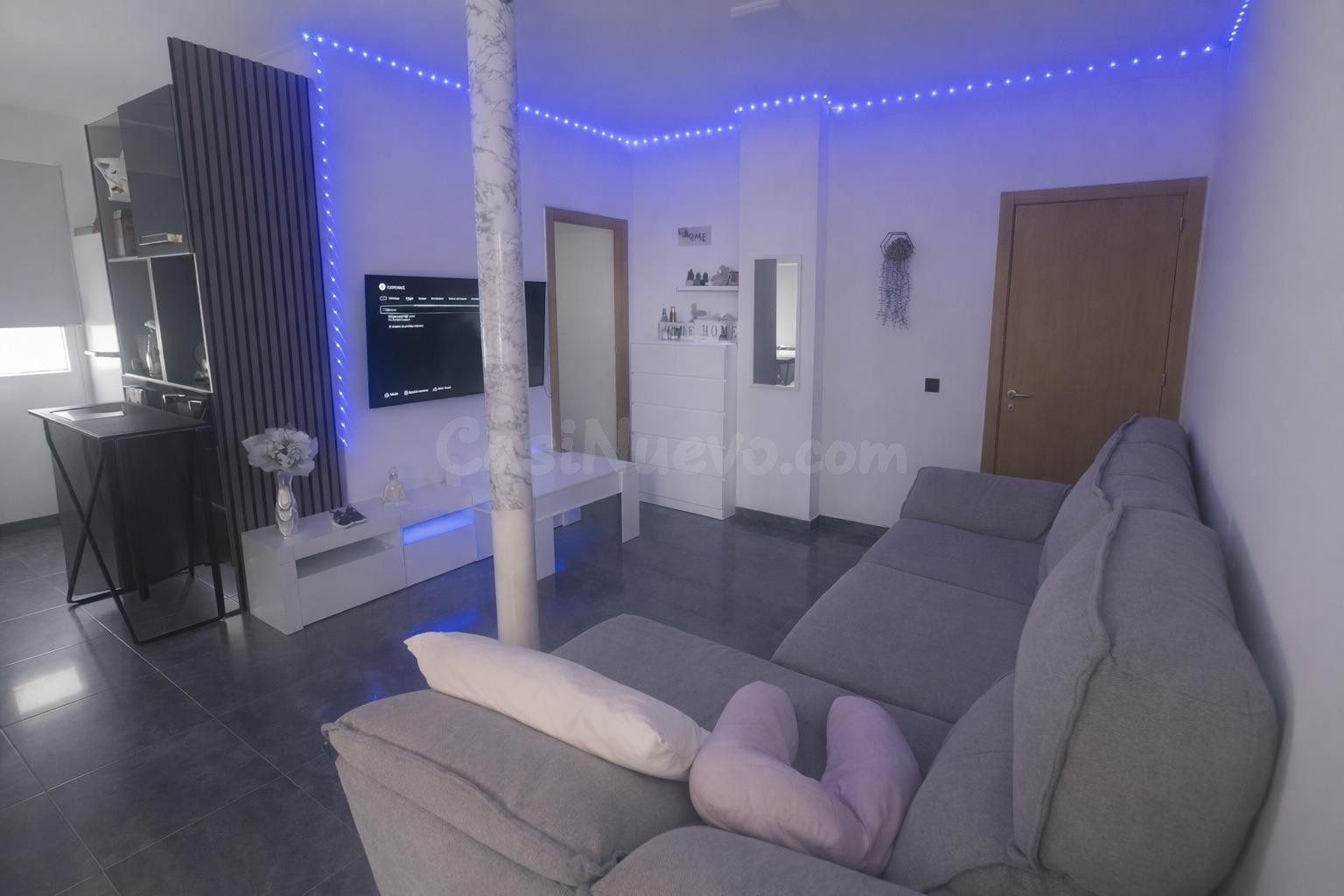 Casa de esquina con 3 viviendas independientes en Huelin - Málaga