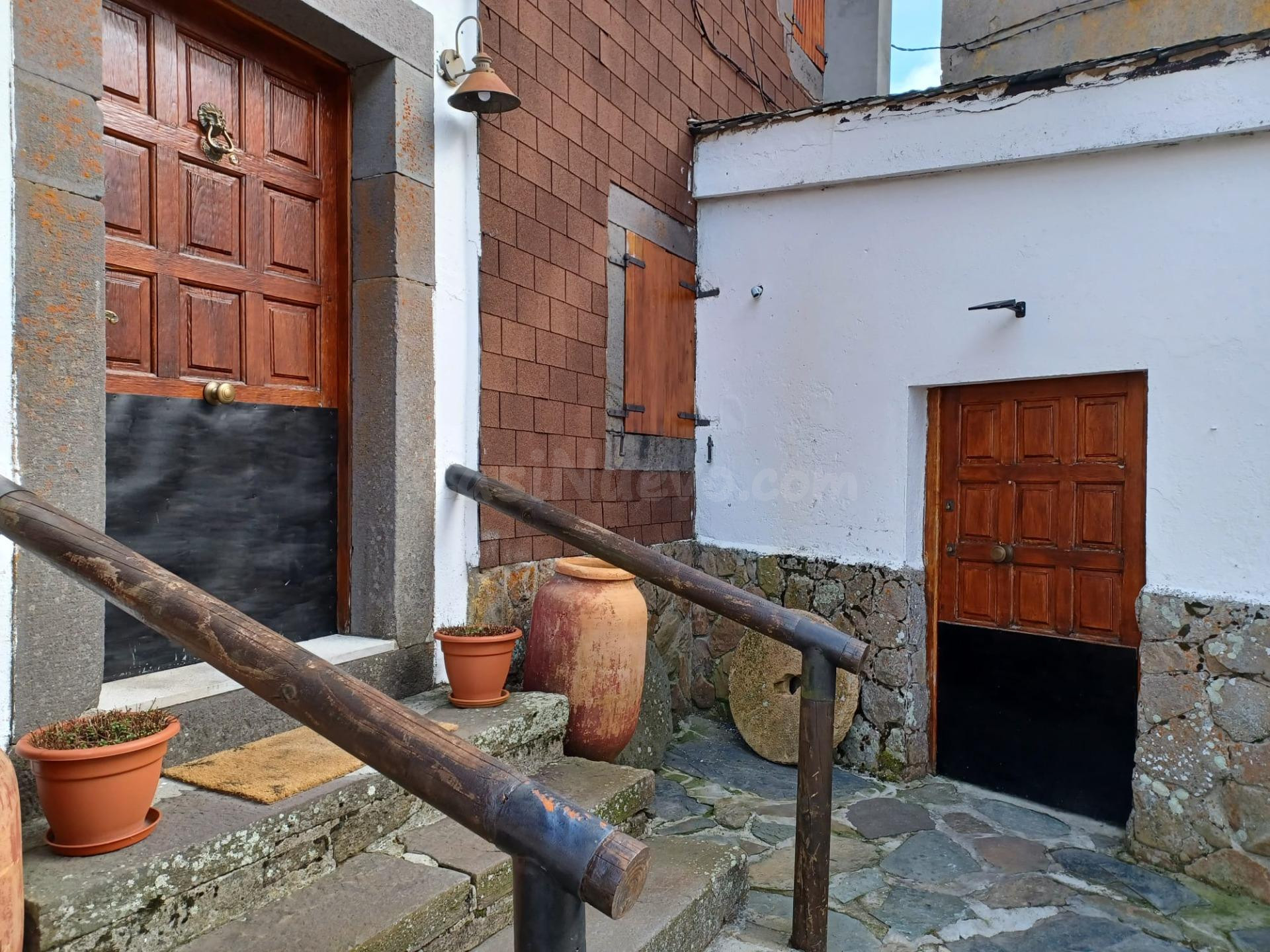 Propiedad unifamiliar situada en El Puertu, Cangas del Narce