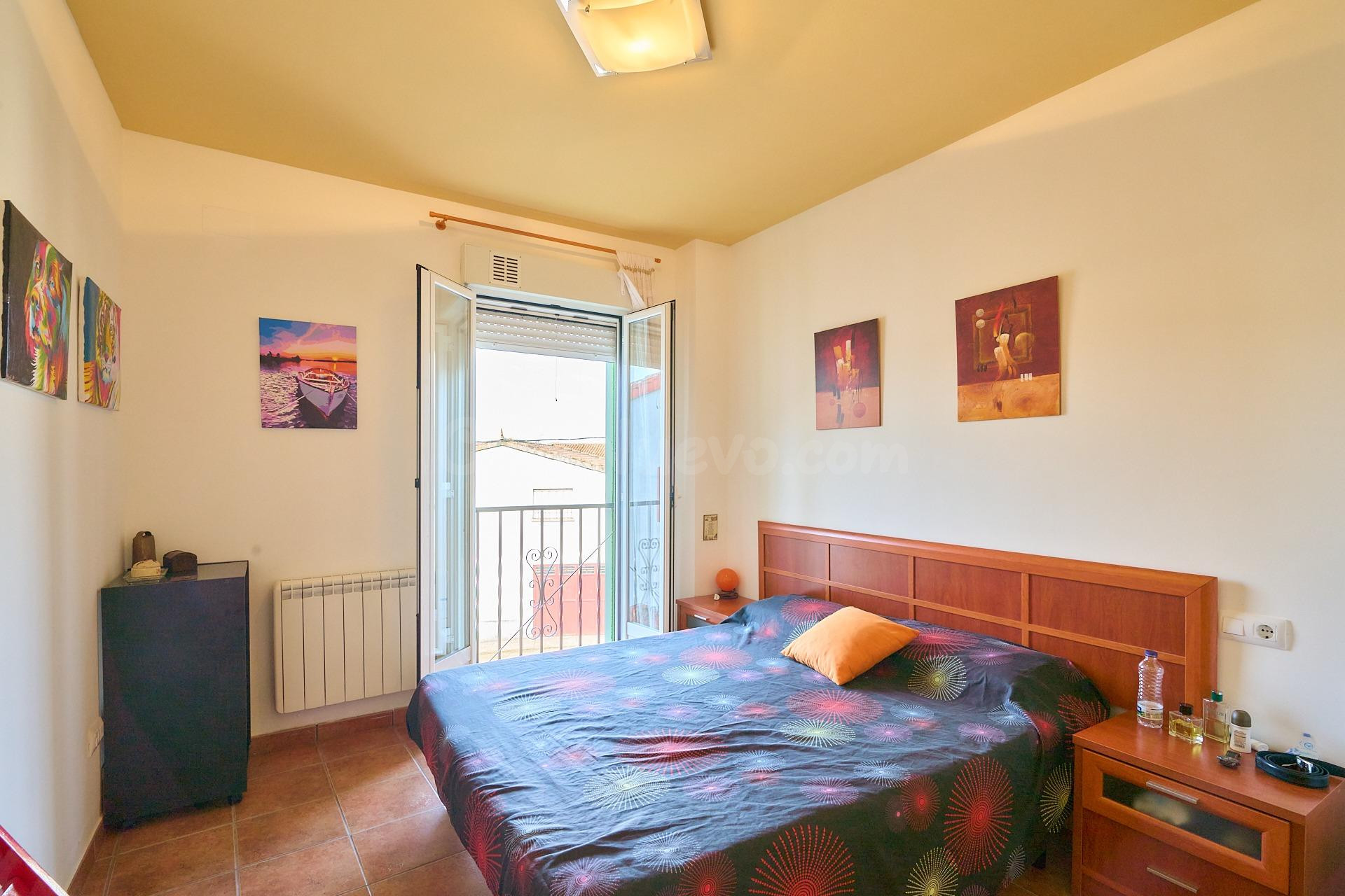 Casa reformada de 90 m2 en La Cabeza de Béjar (Salamanca) - foto 3