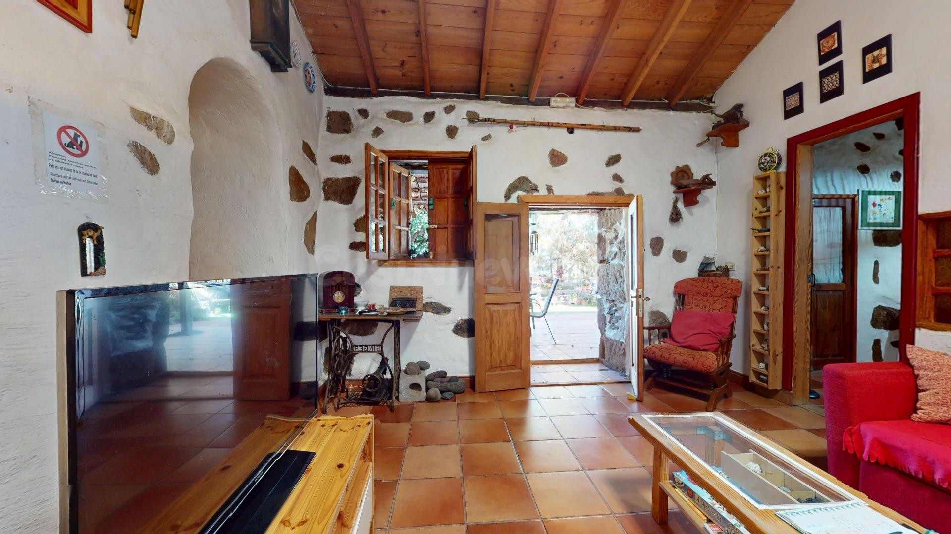 Finca rural canaria con terreno, aparcamiento, vistas y esta - foto 2