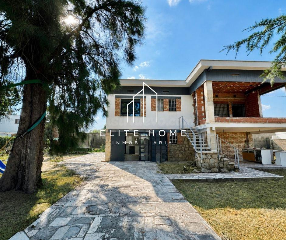 FANTÁSTICA VILLA REFORMADA CON OPCIÓN DE DOS VIVIENDAS