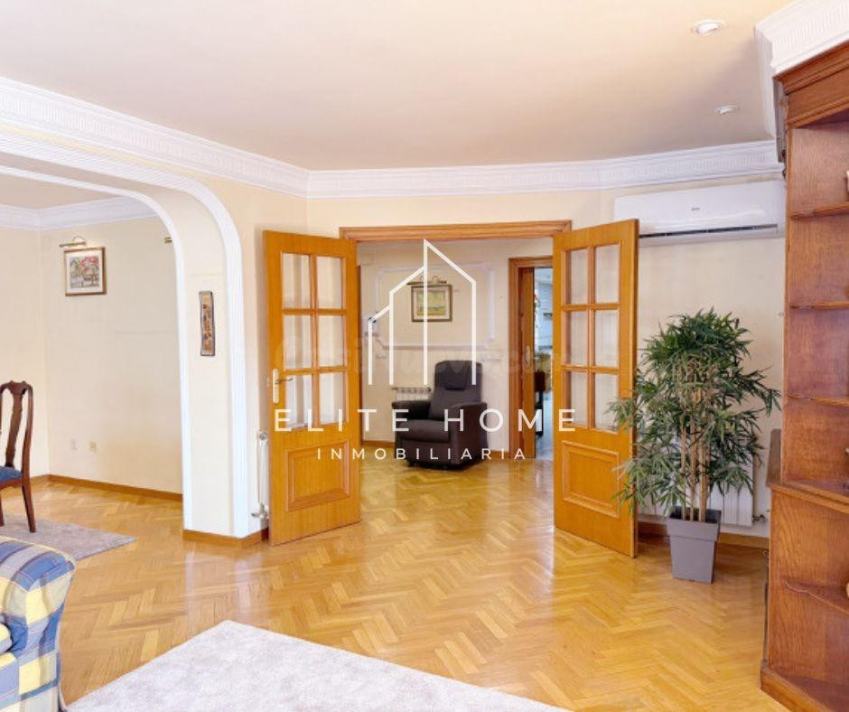INCREÍBLE PISO DE 179 M2 DE 4 habitaciones Y GARAJE EN ZONA 